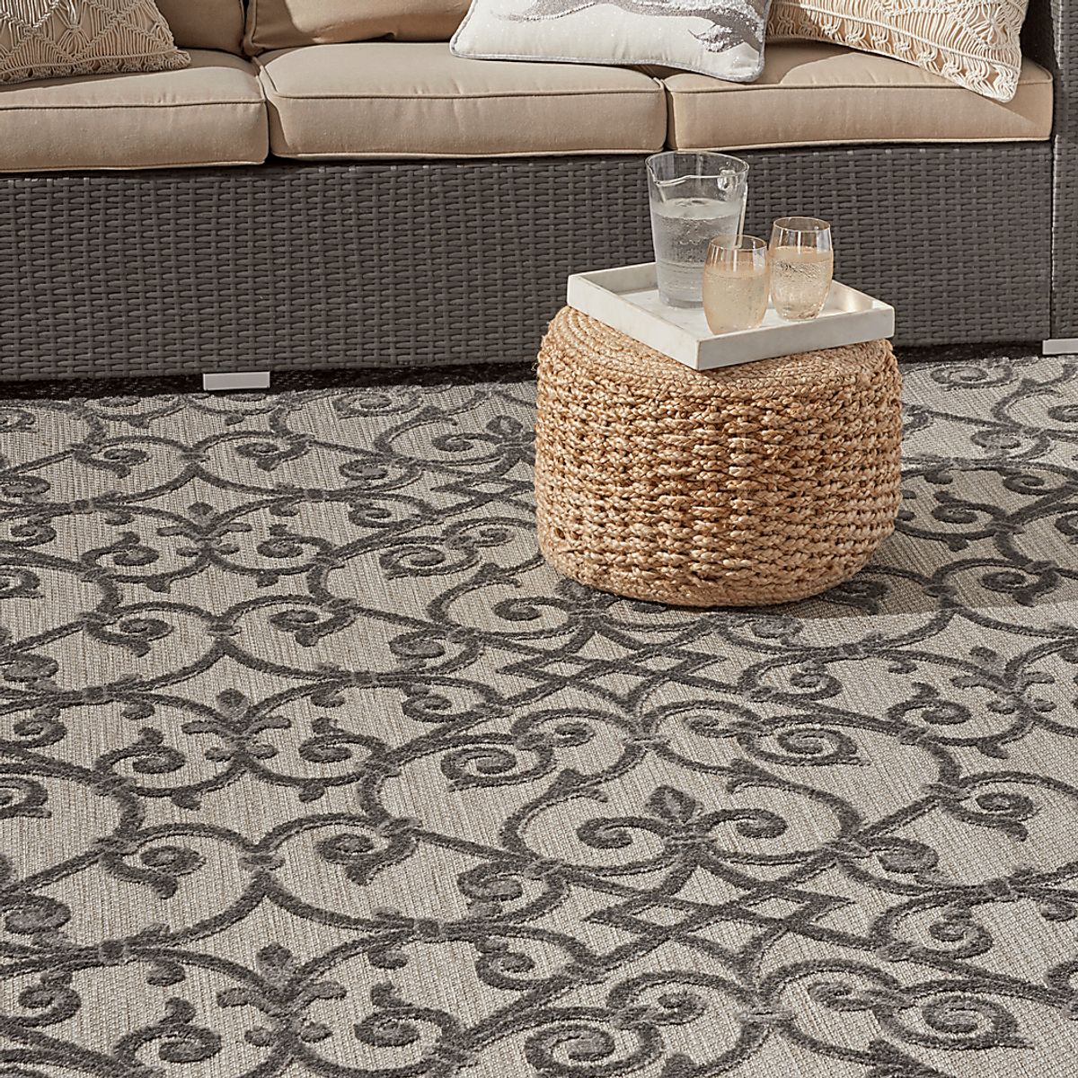 Drayce Gray Polypropylene Fabric Outdoor Rug | Rooms to Go