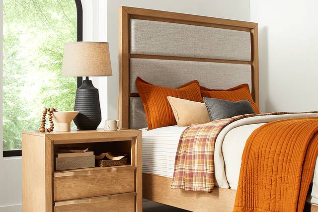 Alpine Lake Light Oak 7 Pc Queen Upholstered Bedroom - Thumbnail - Image 3