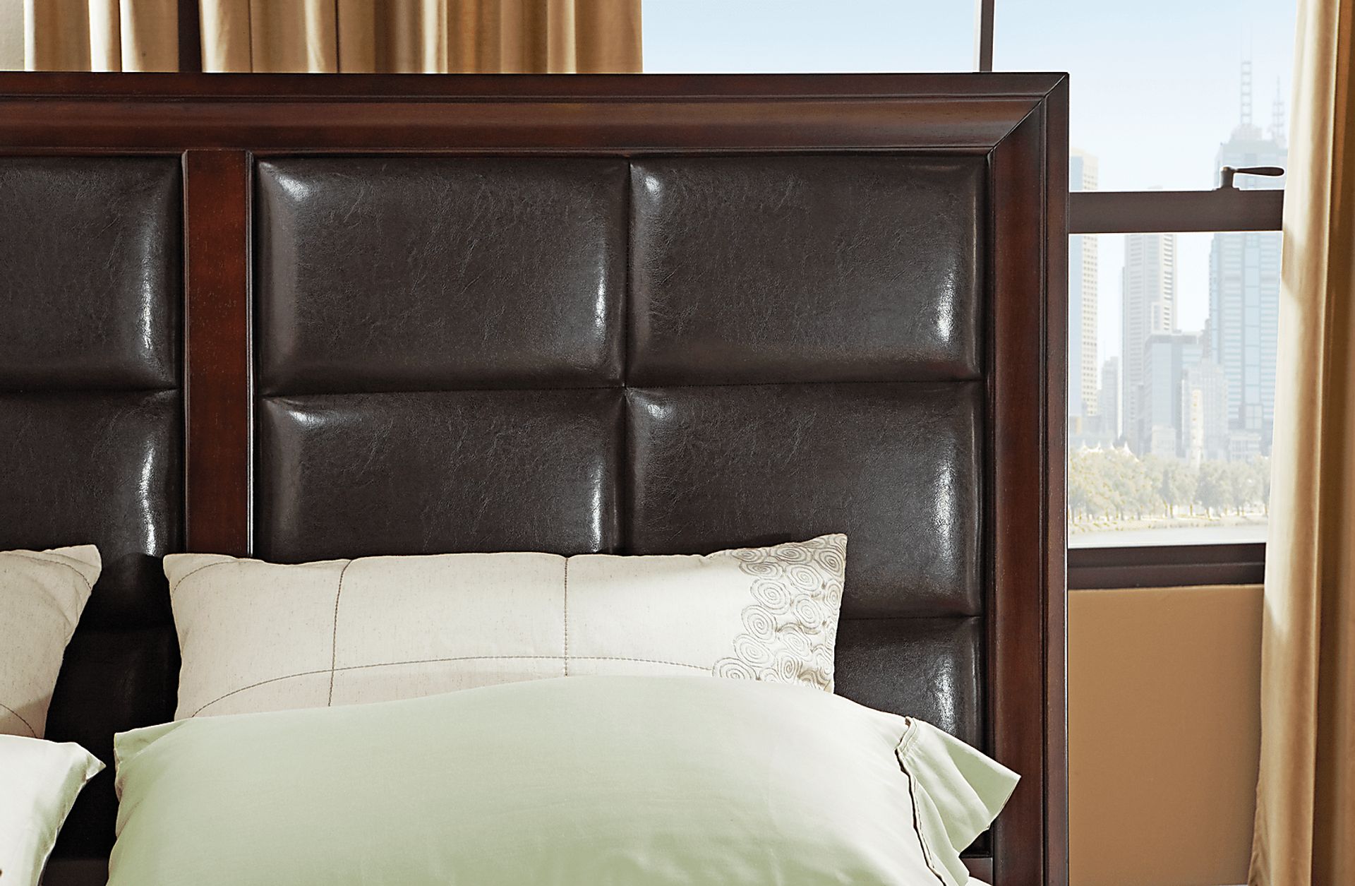 Druid Hills 3 Pc Queen Bed - Image 2
