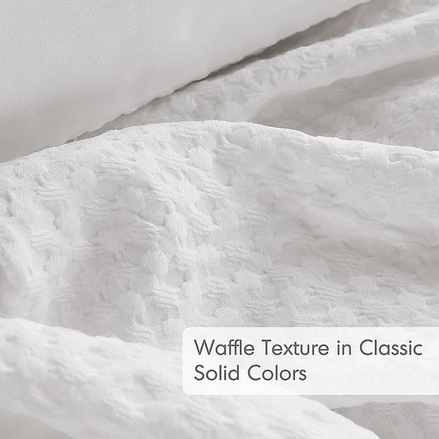 Drysdalea White Full/Queen 3 Pc Duvet Set - Thumbnail - Image 10