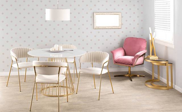 Dulcito Gold Lamp - Thumbnail - Image 3