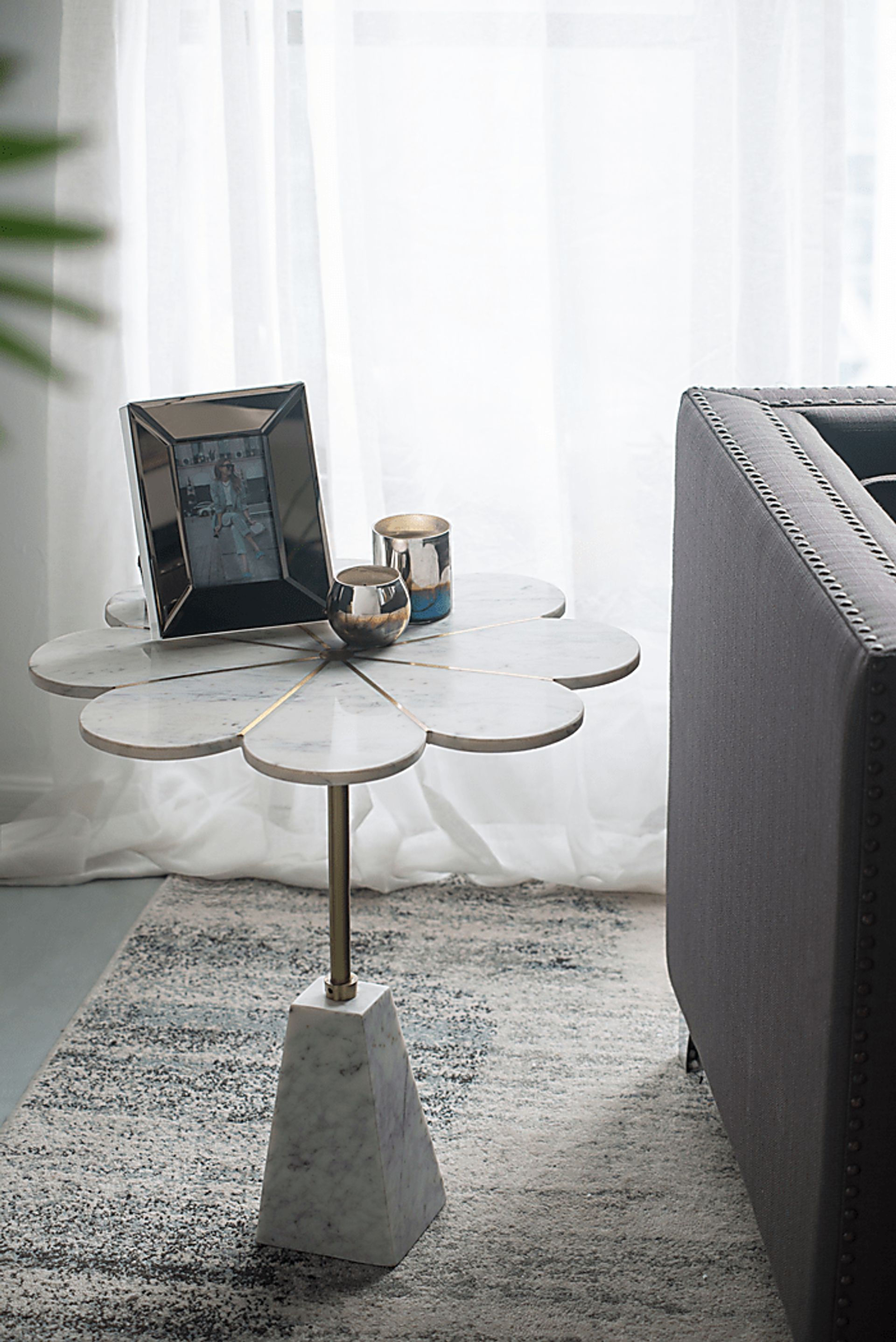 Dundalk Brass Accent Table - Image 4