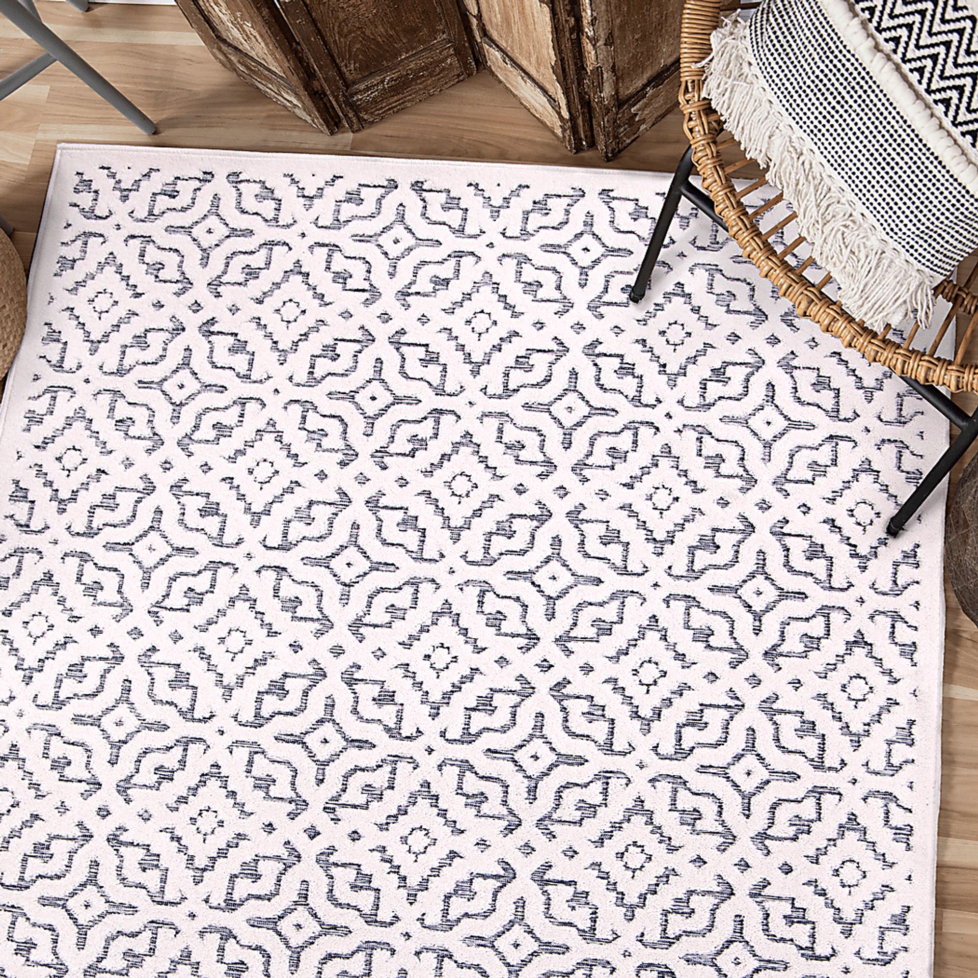 Dunnugan White 5'2 x 7'6 Rug - Image 8