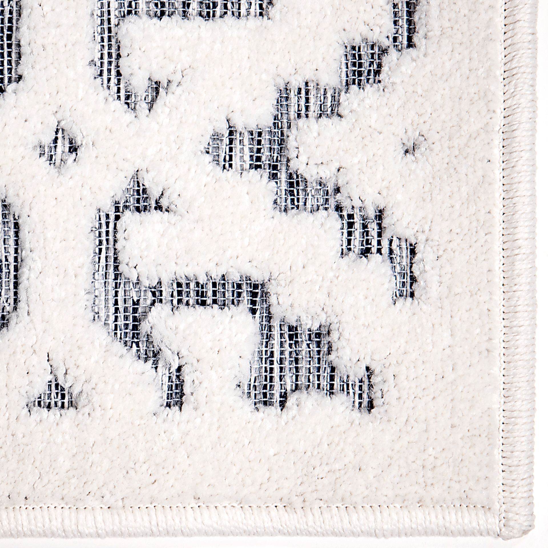 Dunnugan White 5'2 x 7'6 Rug - Image 3