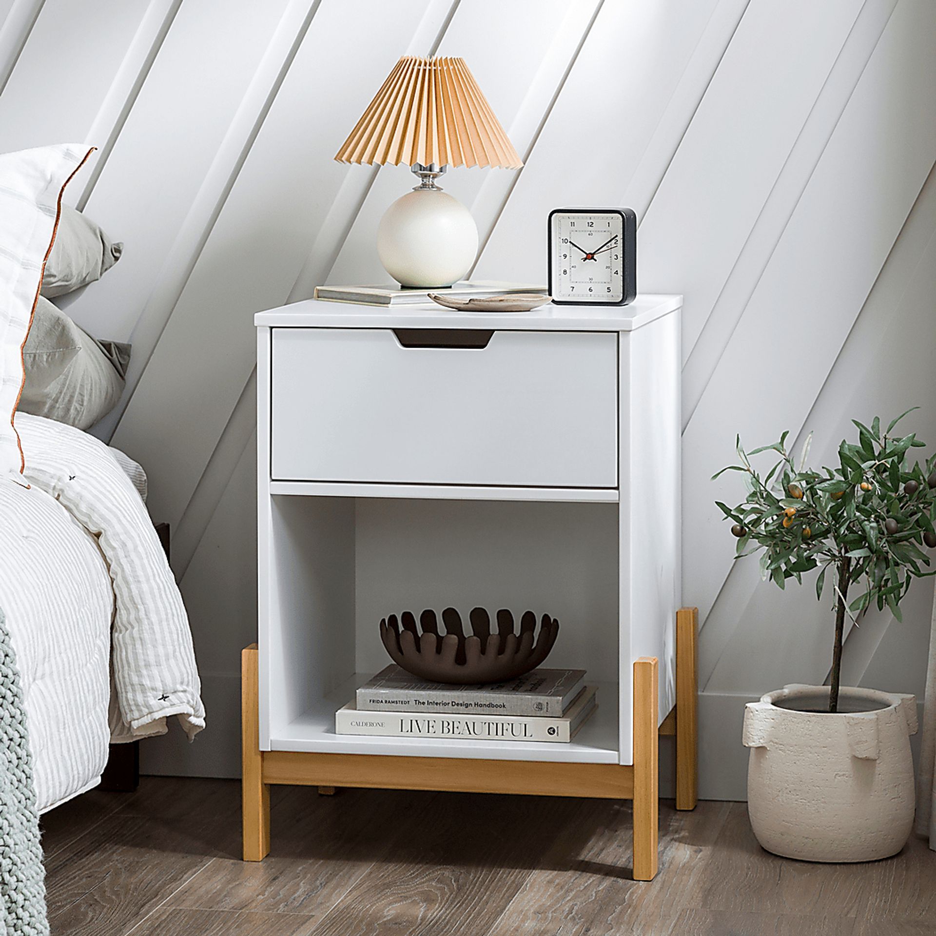 Durrette White Nightstand - Image 2