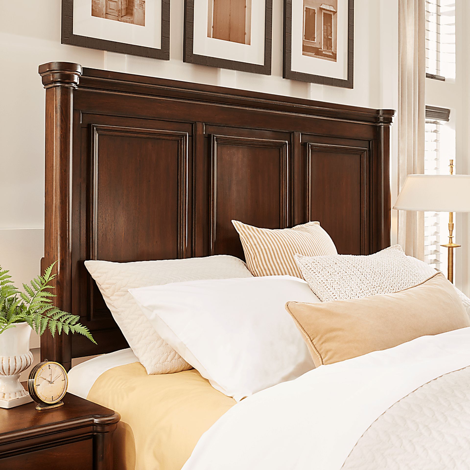 Durrington Brown Cherry 7 Pc Queen Storage Bedroom - Image 4