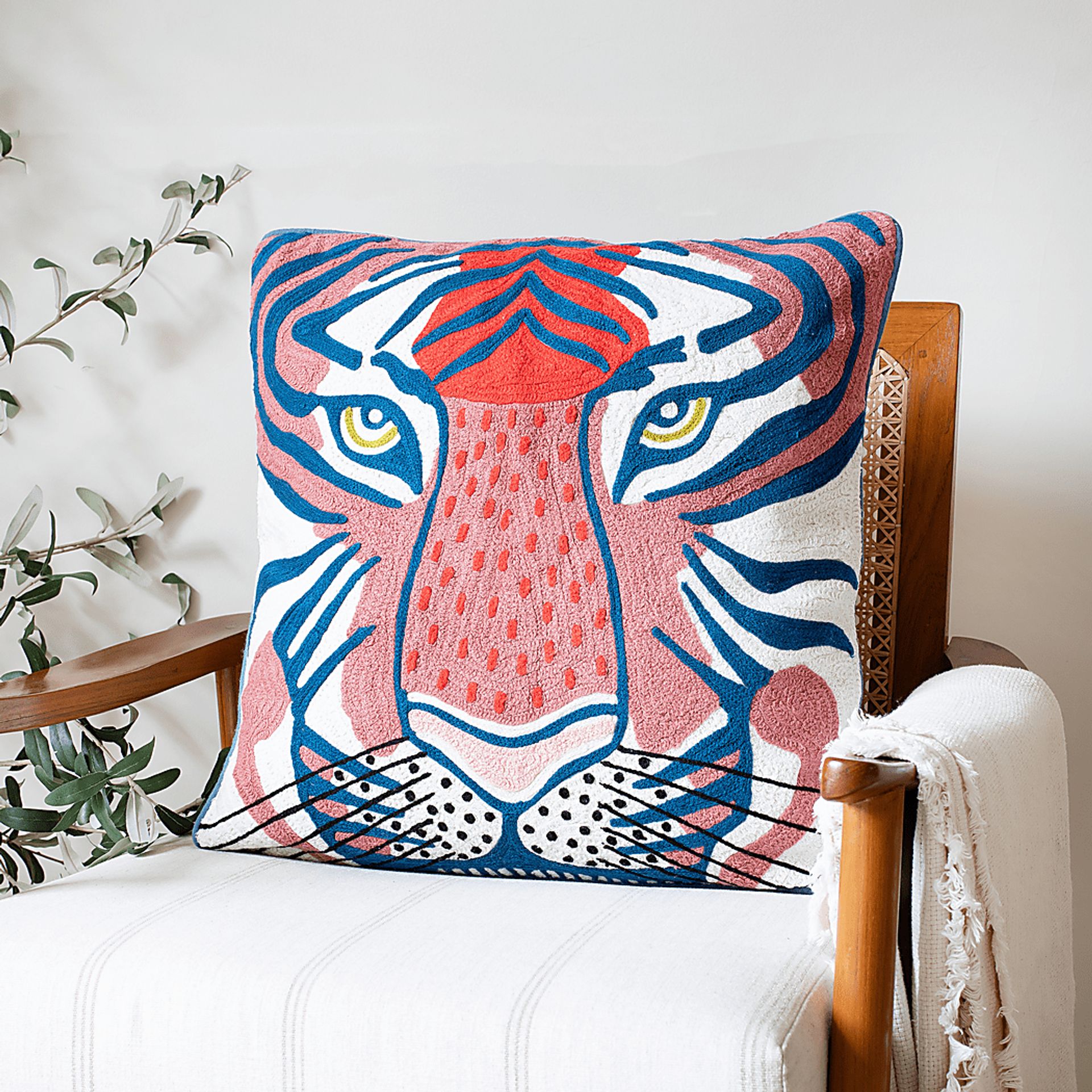 Dynamico Multi Accent Pillow - Image 2