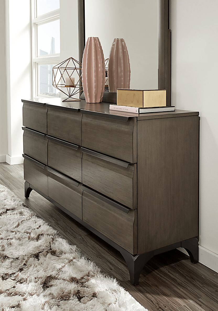 East Tower Gray 9 Pc Queen Panel Wall Bedroom Rooms To Go