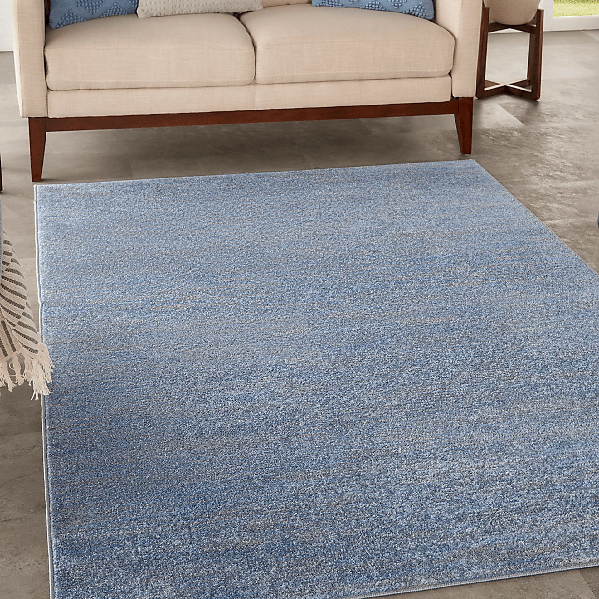 Easthagen Blue/Gray 5' x 7' Indoor/Outdoor Rug - Image 4