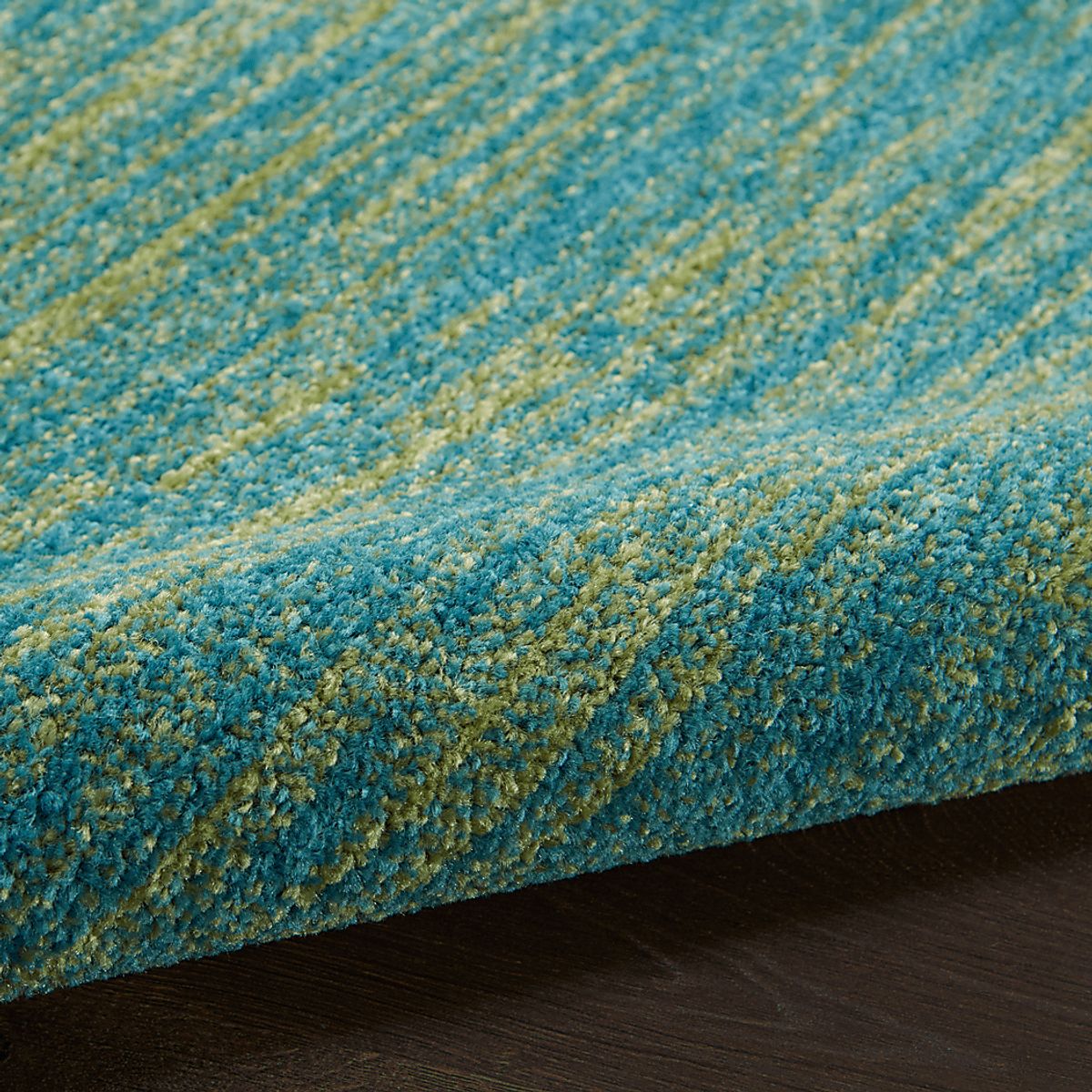 Easthagen Blue/Green Blue Rugs | Rooms to Go