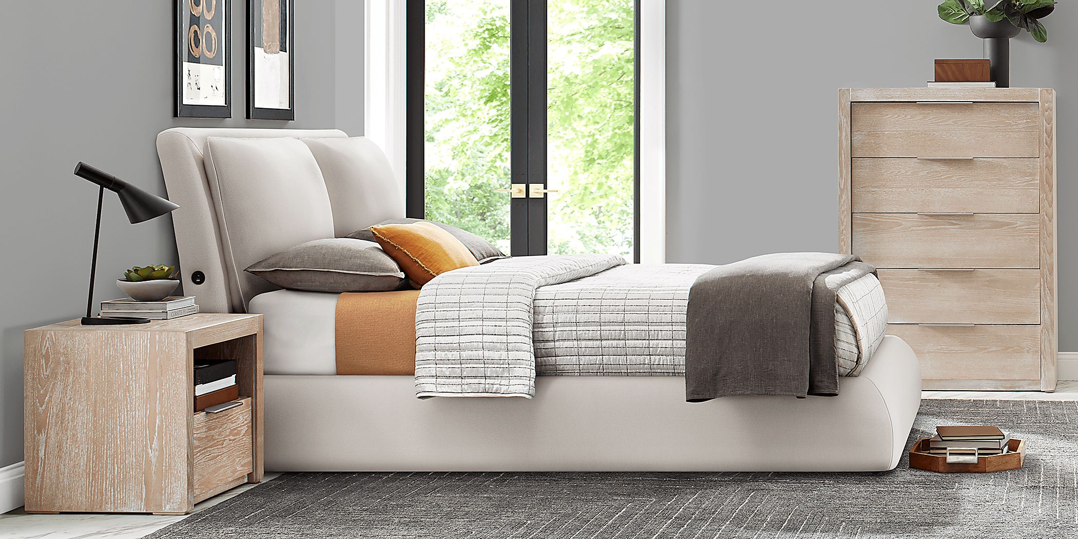 https://assets.roomstogo.com/product/easton-park-natural-5-pc-king-upholstered-bedroom-with-york-mills-white-upholstered-bed_8349902P_image-room?cache-id=9c64604231ecf25374c20fc8cfdae223