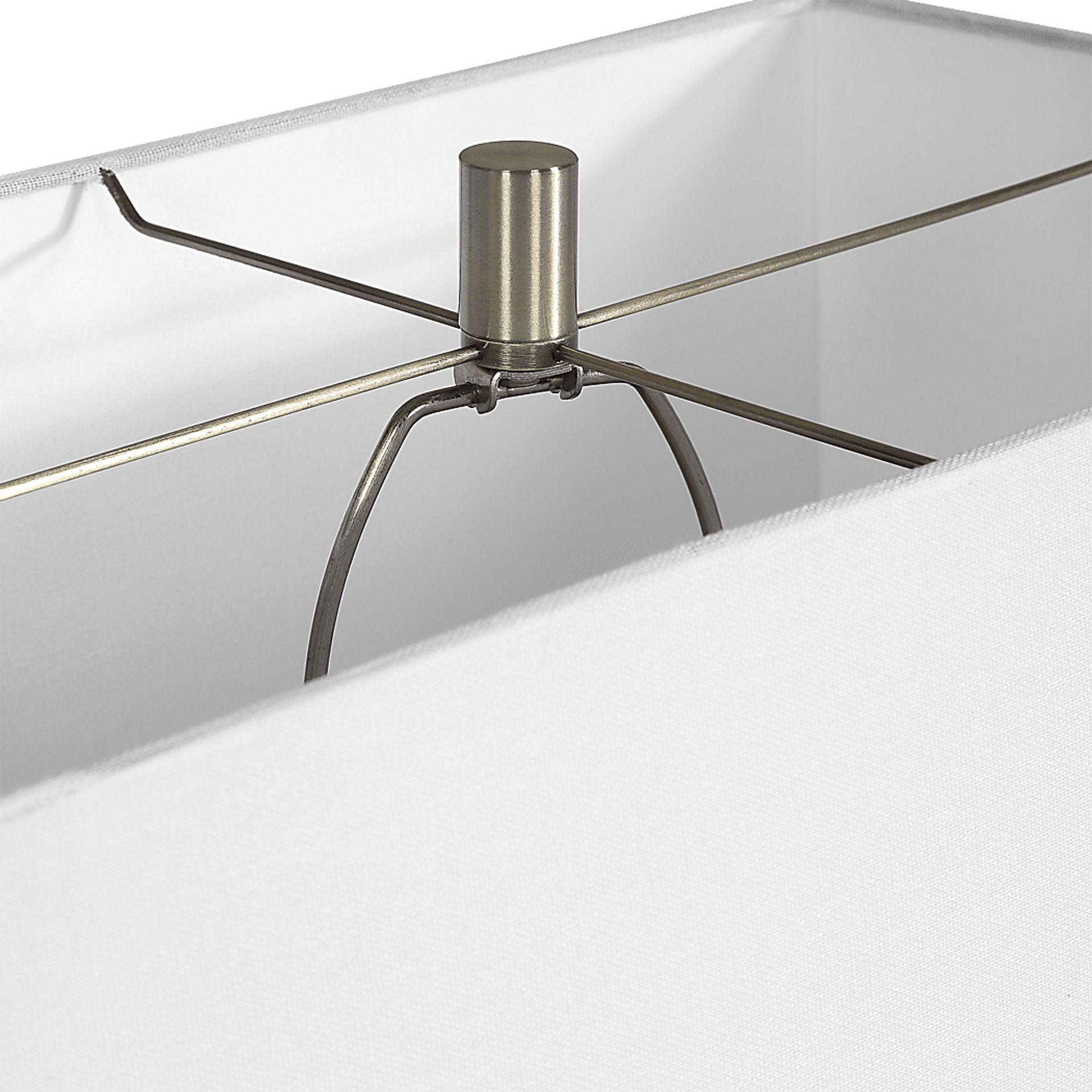 Edel Black Lamp - Image 4