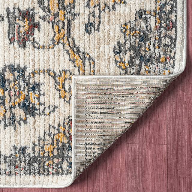 Edinborough Gray 5' x 7' Rug - Thumbnail - Image 4