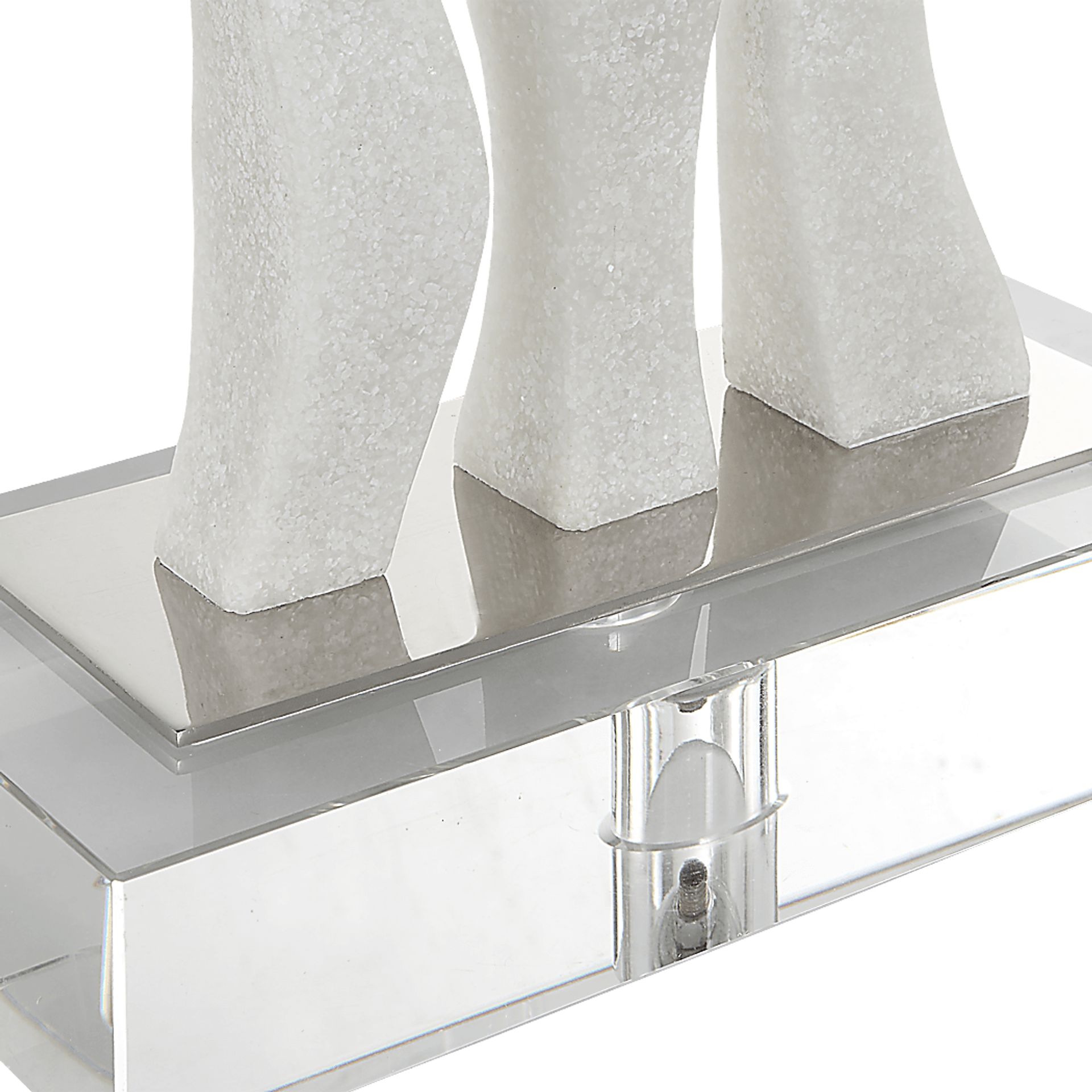Edmaire White Sculpture - Image 4