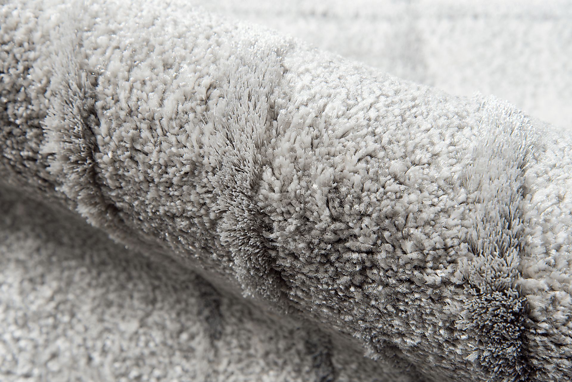 Elease Gray 5'3 x 7'2 Rug - Image 3