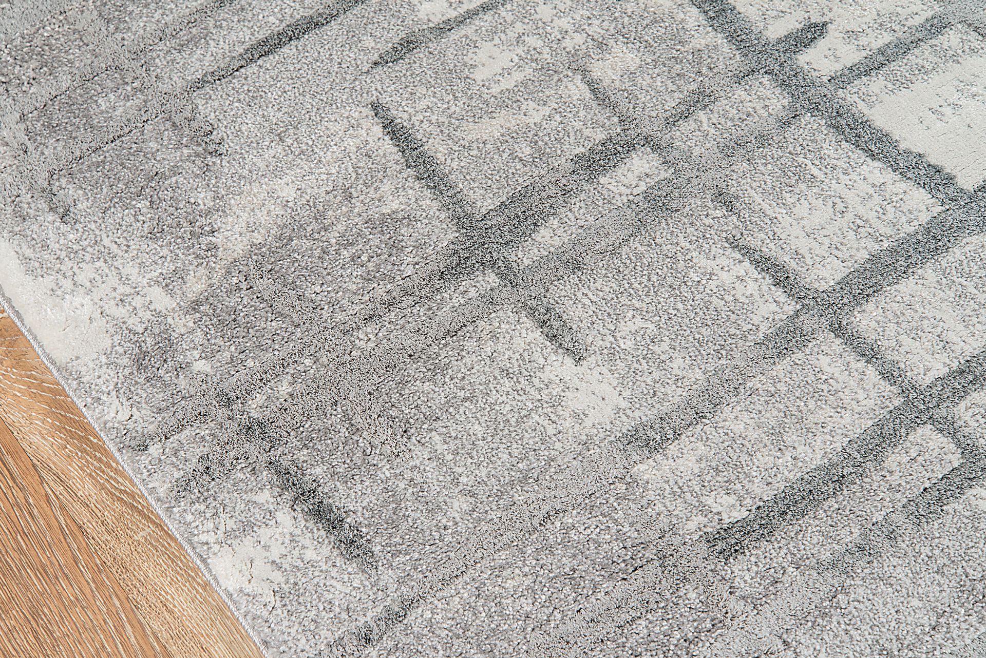 Elease Gray 5'3 x 7'2 Rug - Image 4