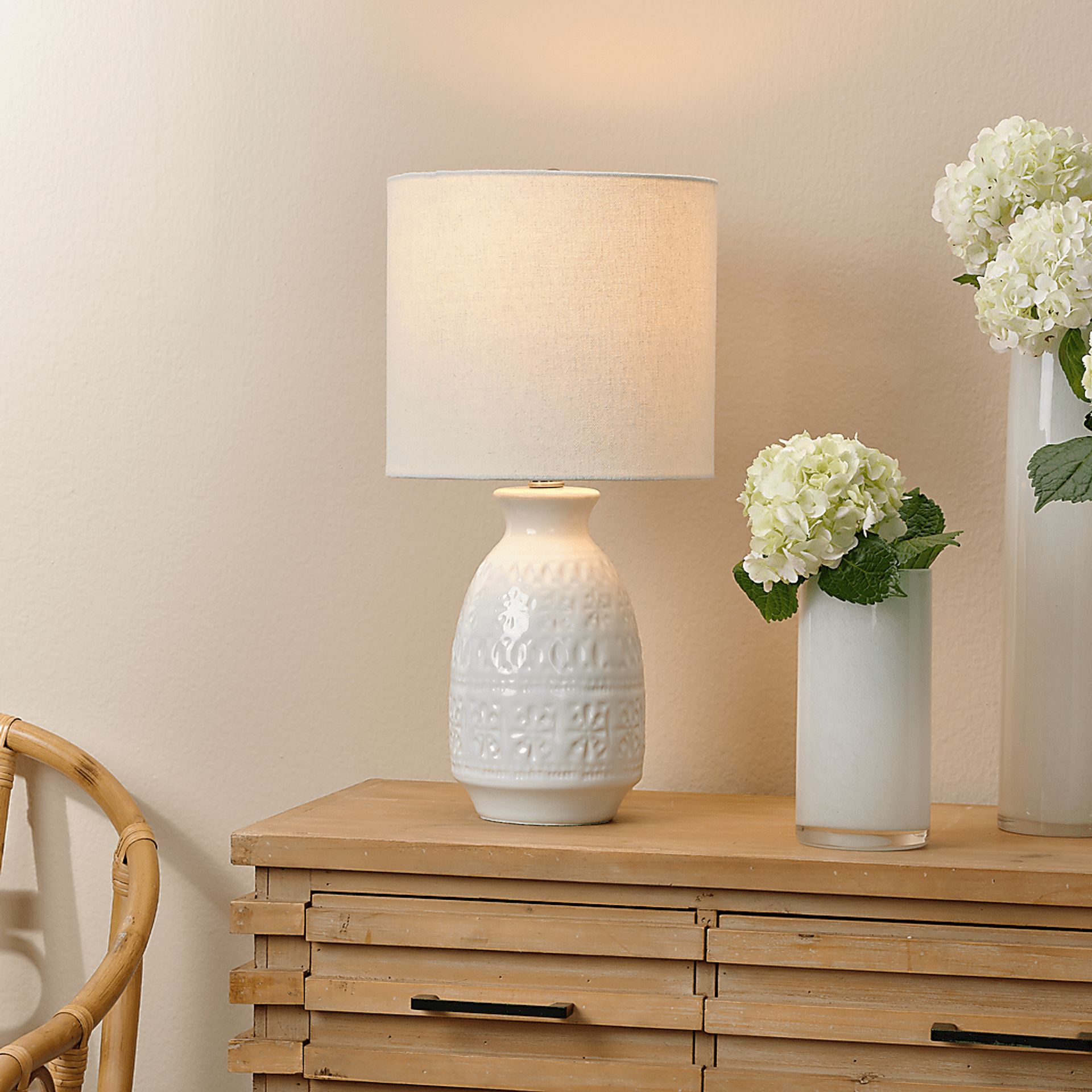 Eliaso White Lamp - Image 2