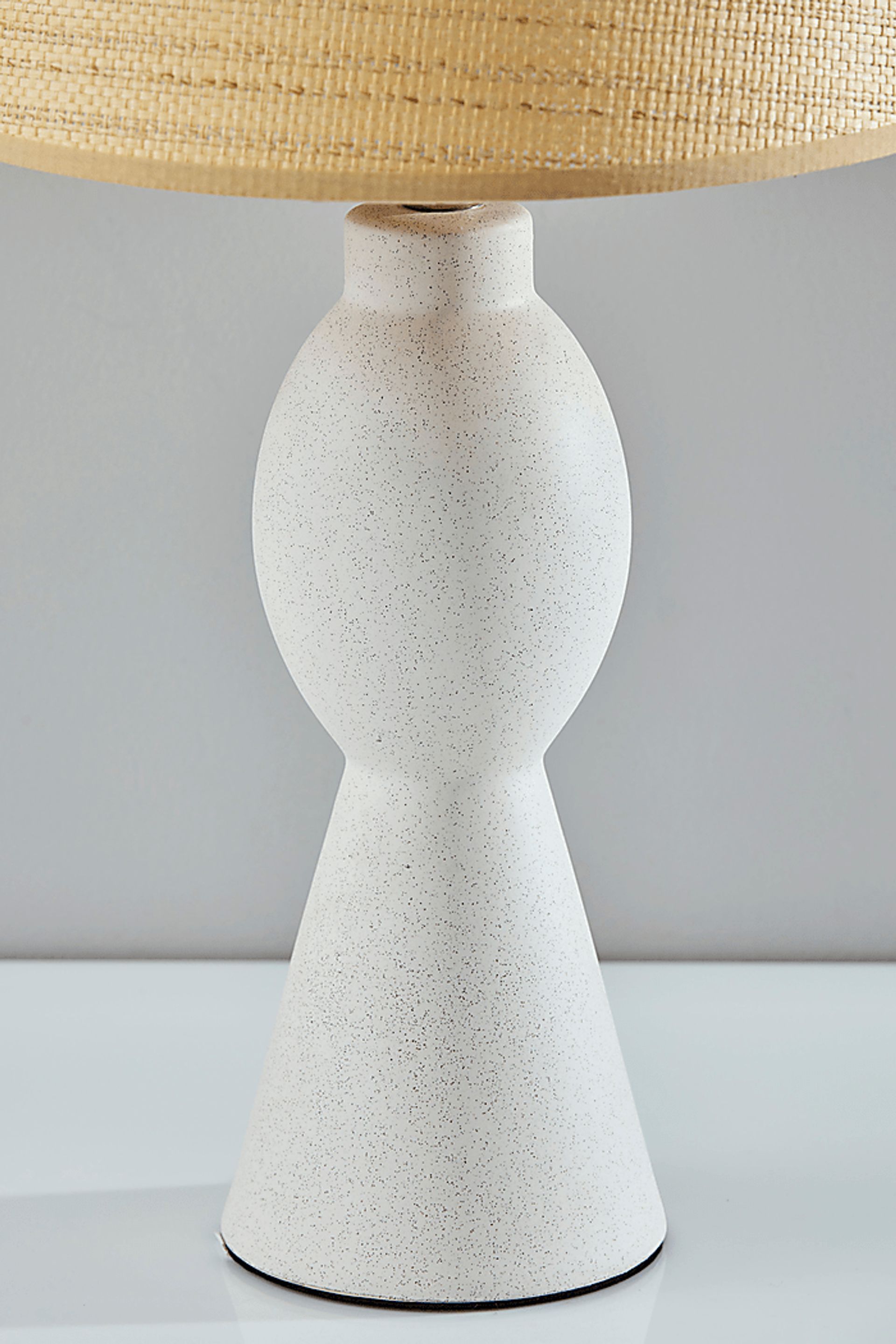 Elion White Lamp - Image 3
