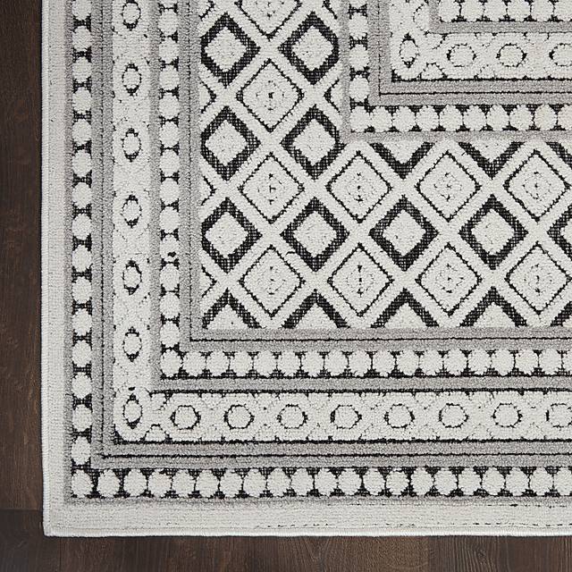 Elizardo Dark Gray 5' x 7' Indoor/Outdoor Rug - Thumbnail - Image 4