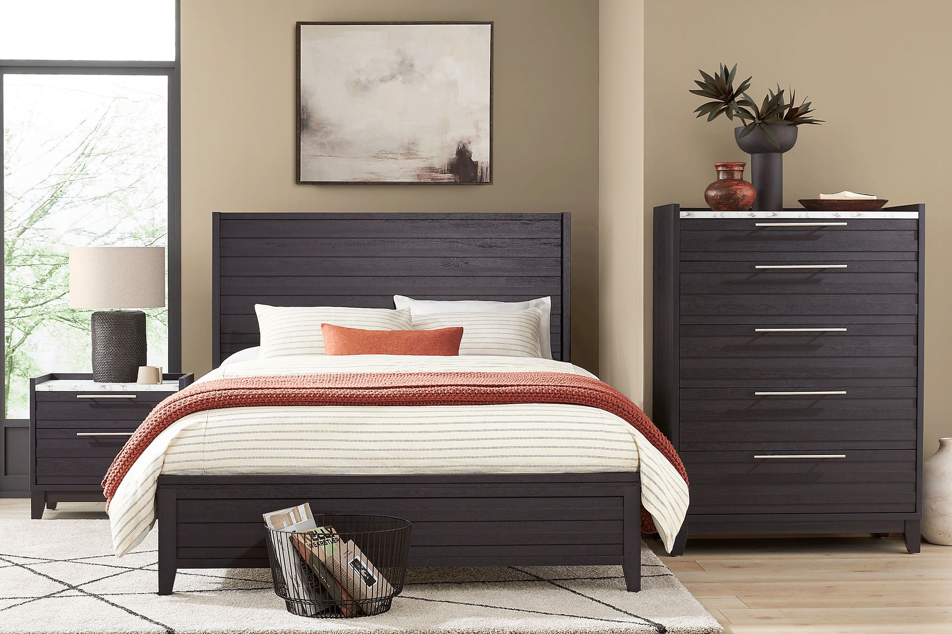 Ellenbrook Black 5 Pc Queen Panel Bedroom - Image 1