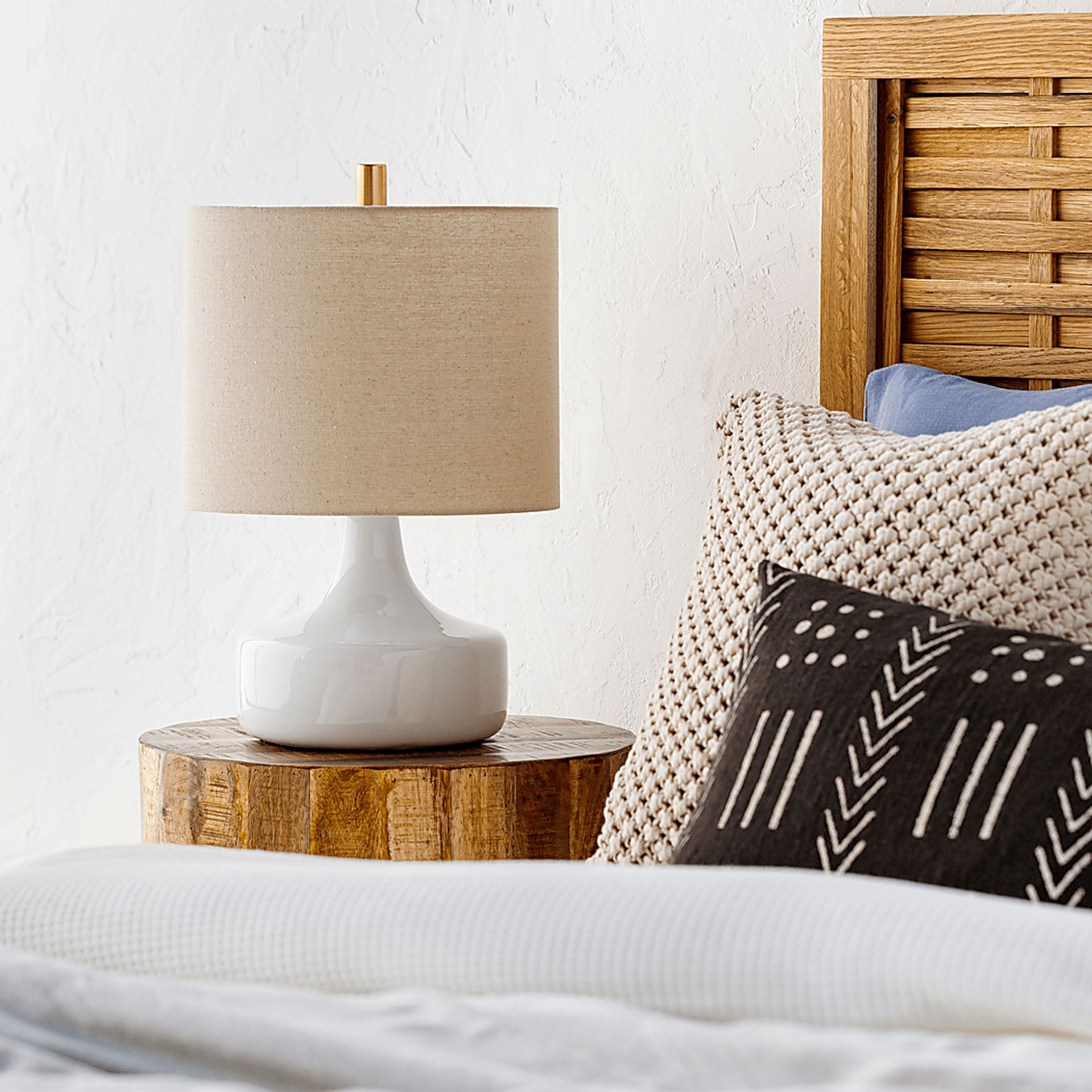 Ellzey Creek White Lamp - Image 2