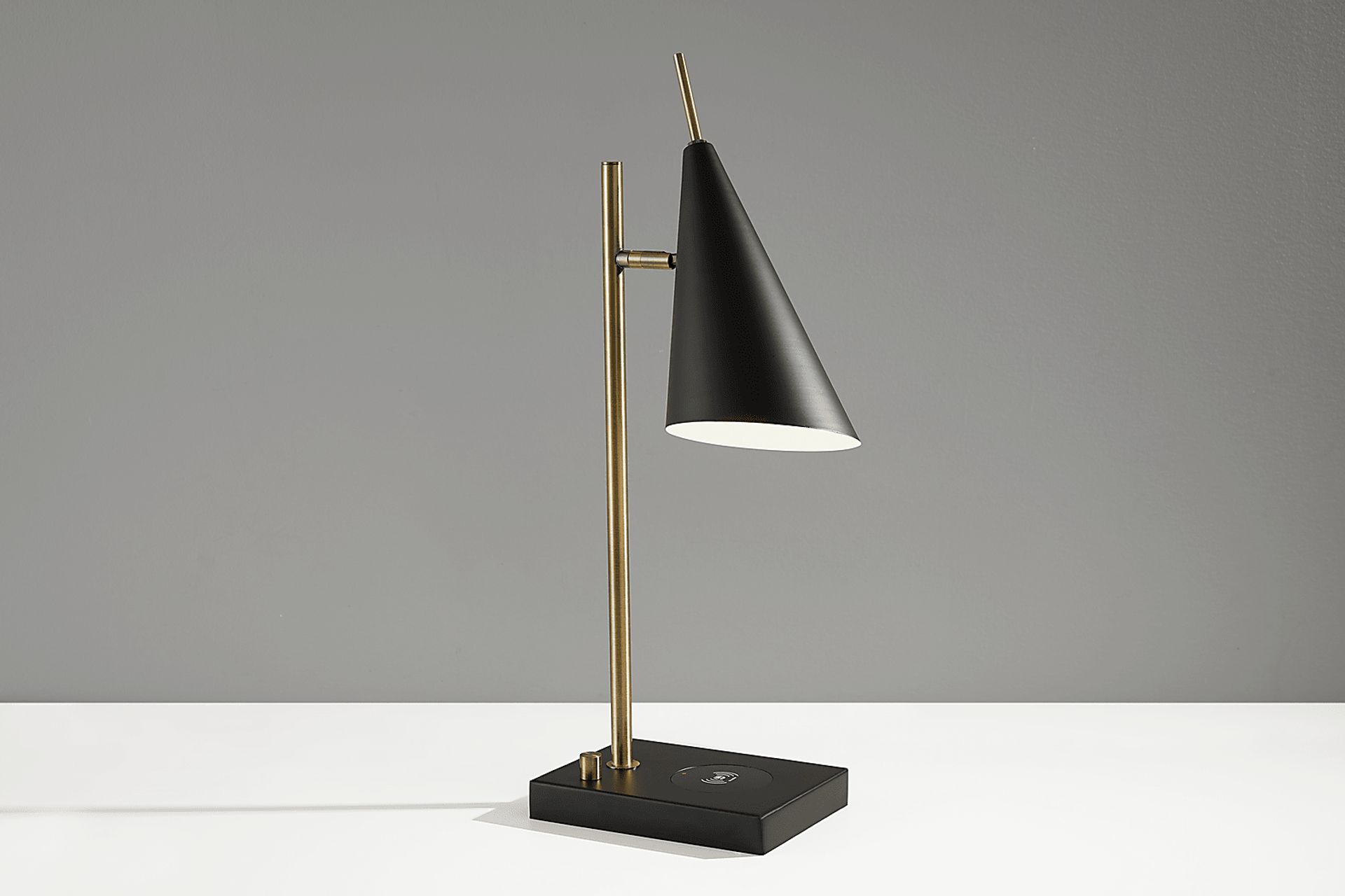 Elm Way Brass Lamp - Image 2
