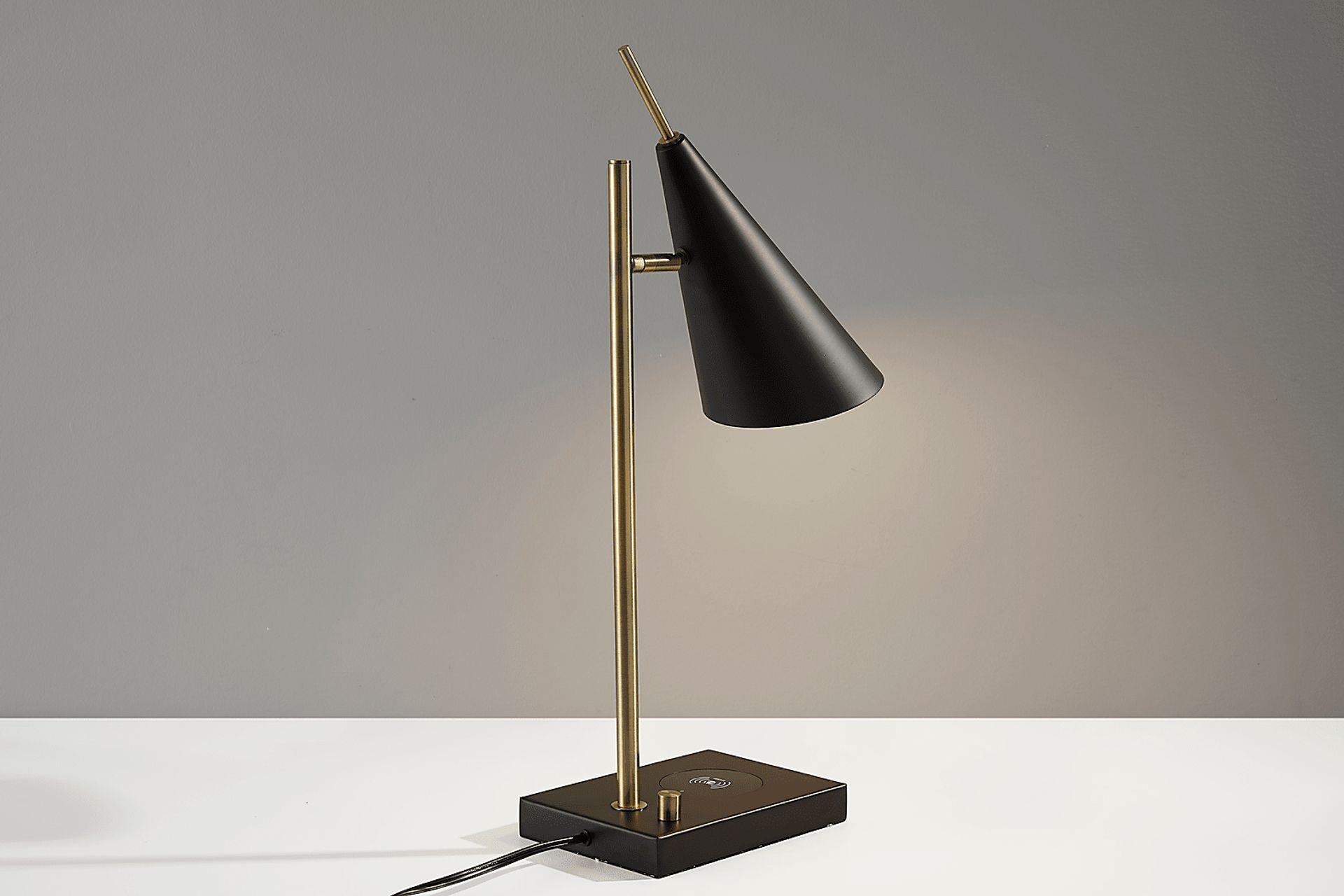 Elm Way Brass Lamp - Image 3