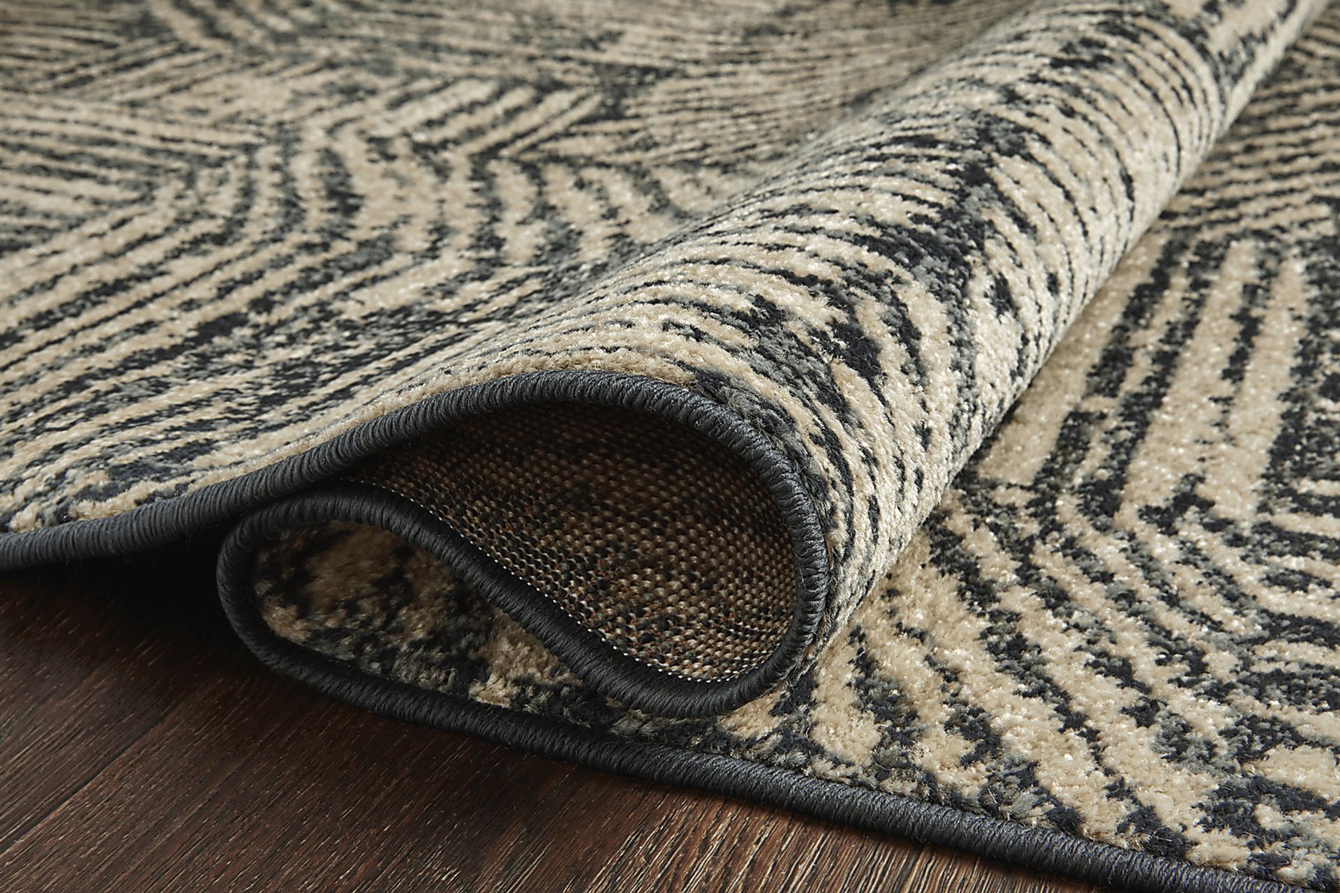 Elmbel Black 5'5 x 7'6 Rug - Image 5