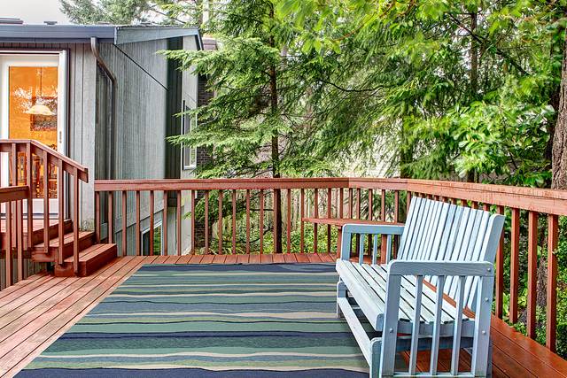 Elmronto Blue 7'6 x 9'6 Indoor/Outdoor Rug - Thumbnail - Image 2