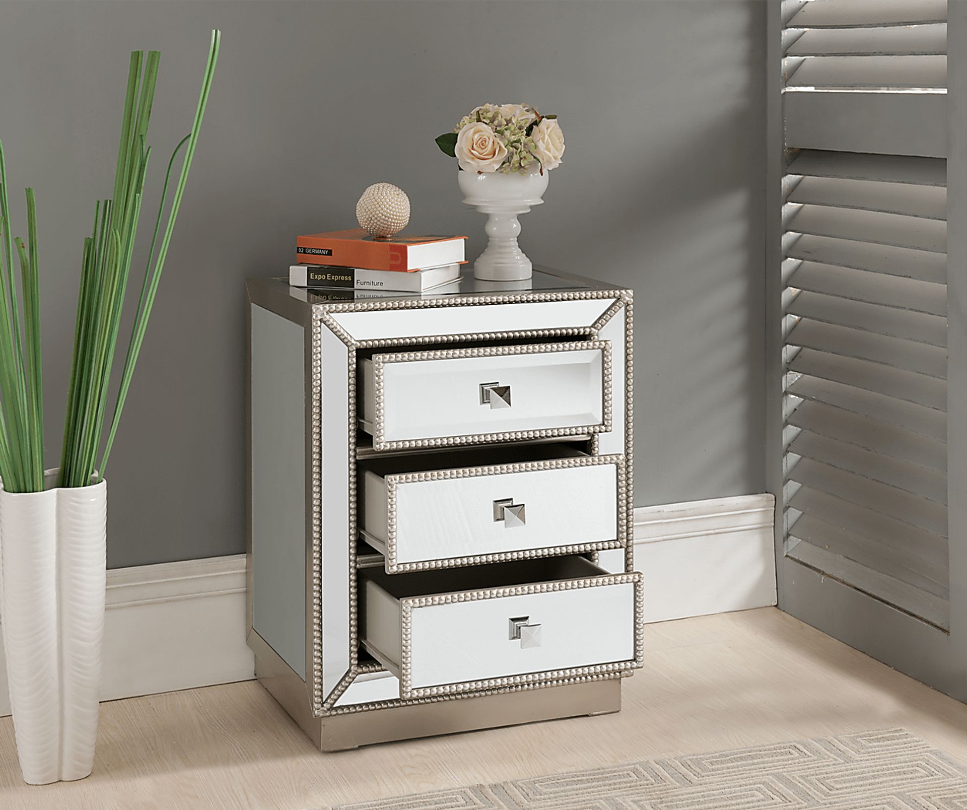 Elsinore Silver Accent Cabinet - Image 5