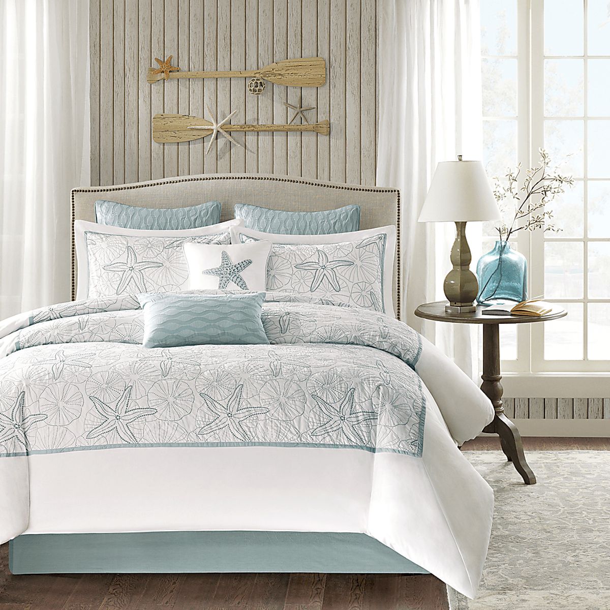 Emaline White 4 Pc Queen Comforter Set 