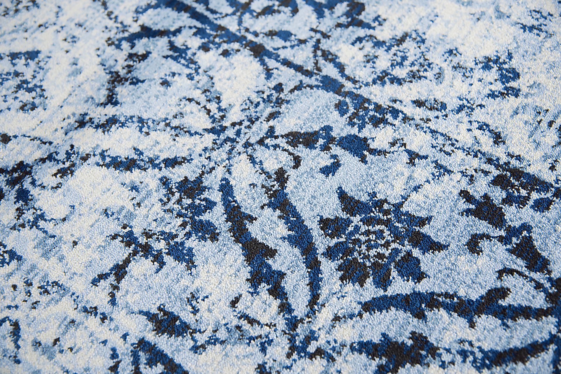 Emayn Ivory 7'10 x 10'10 Rug - Image 4