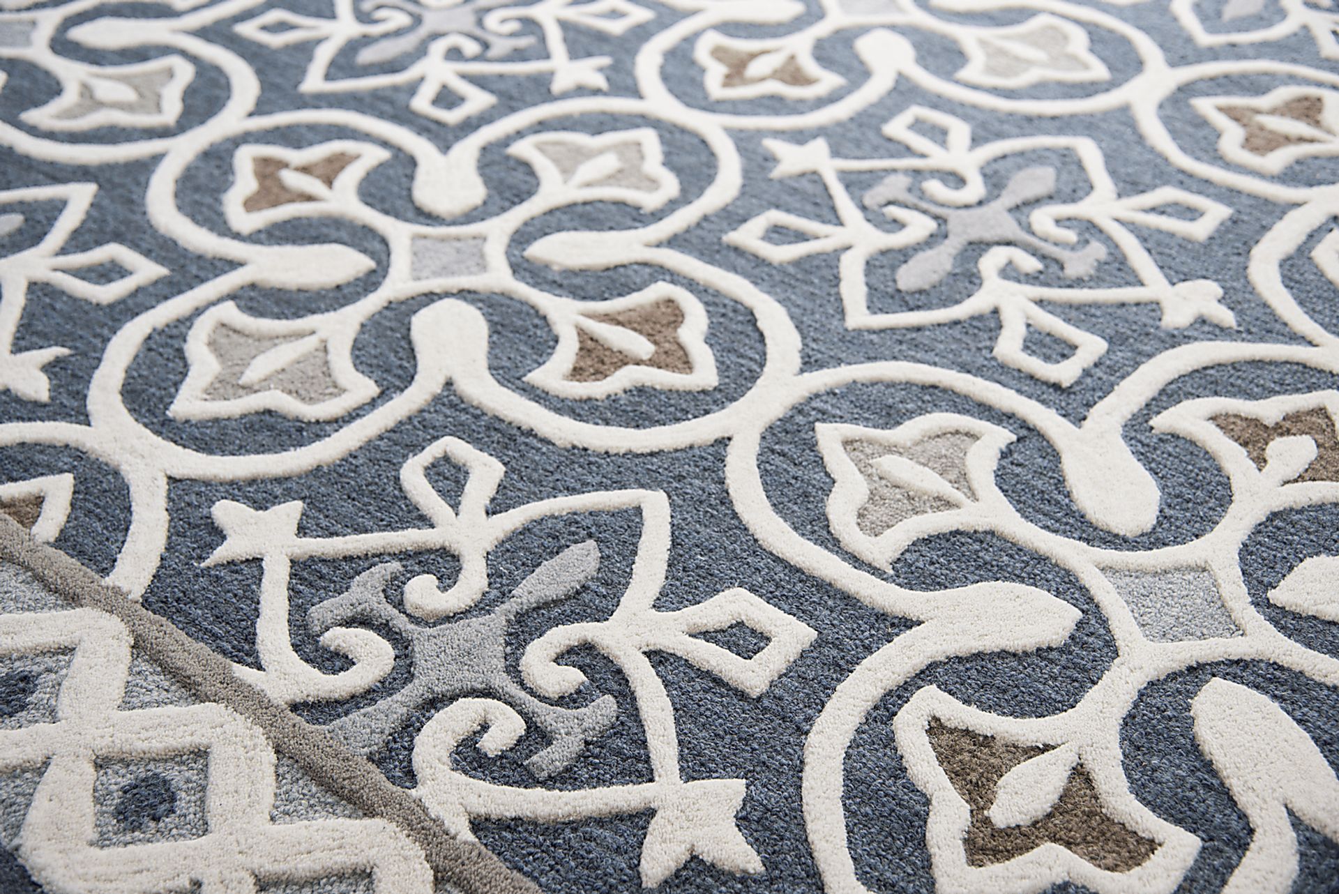 Embry Blue 5' x 8' Rug - Image 4