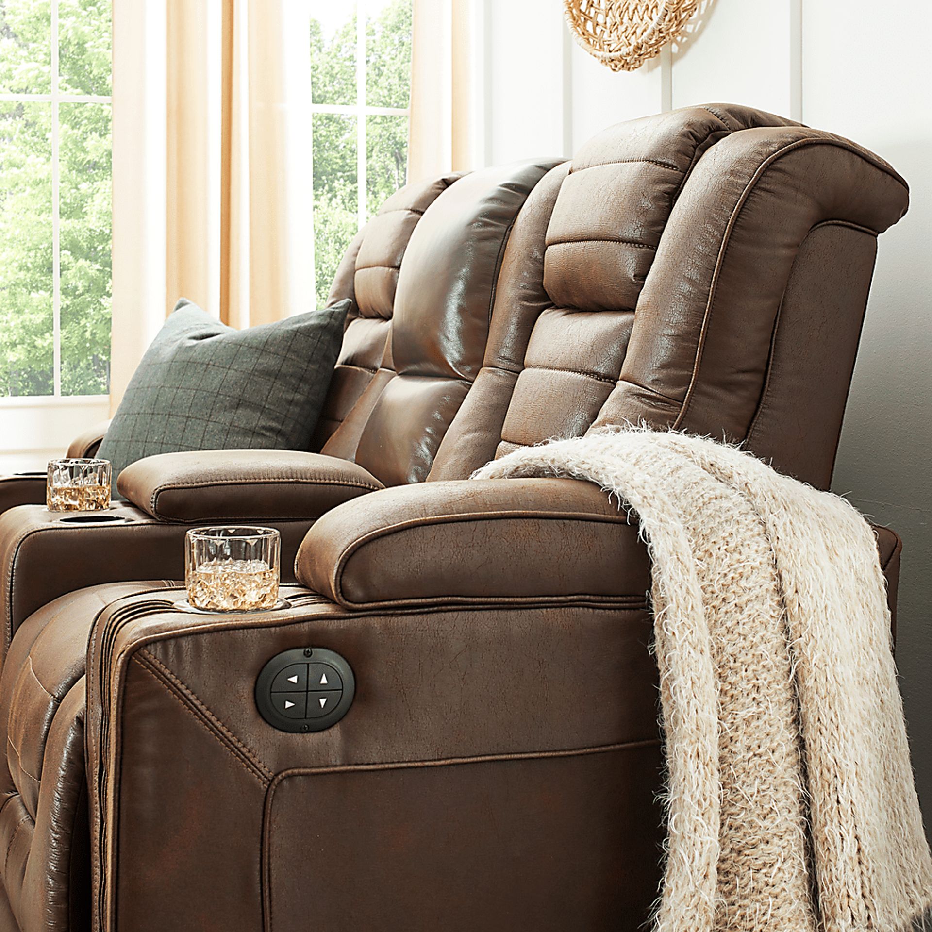 Eric Church Highway To Home Chief Brown 3 Pc Dual Power Reclining Living Room - Image 8