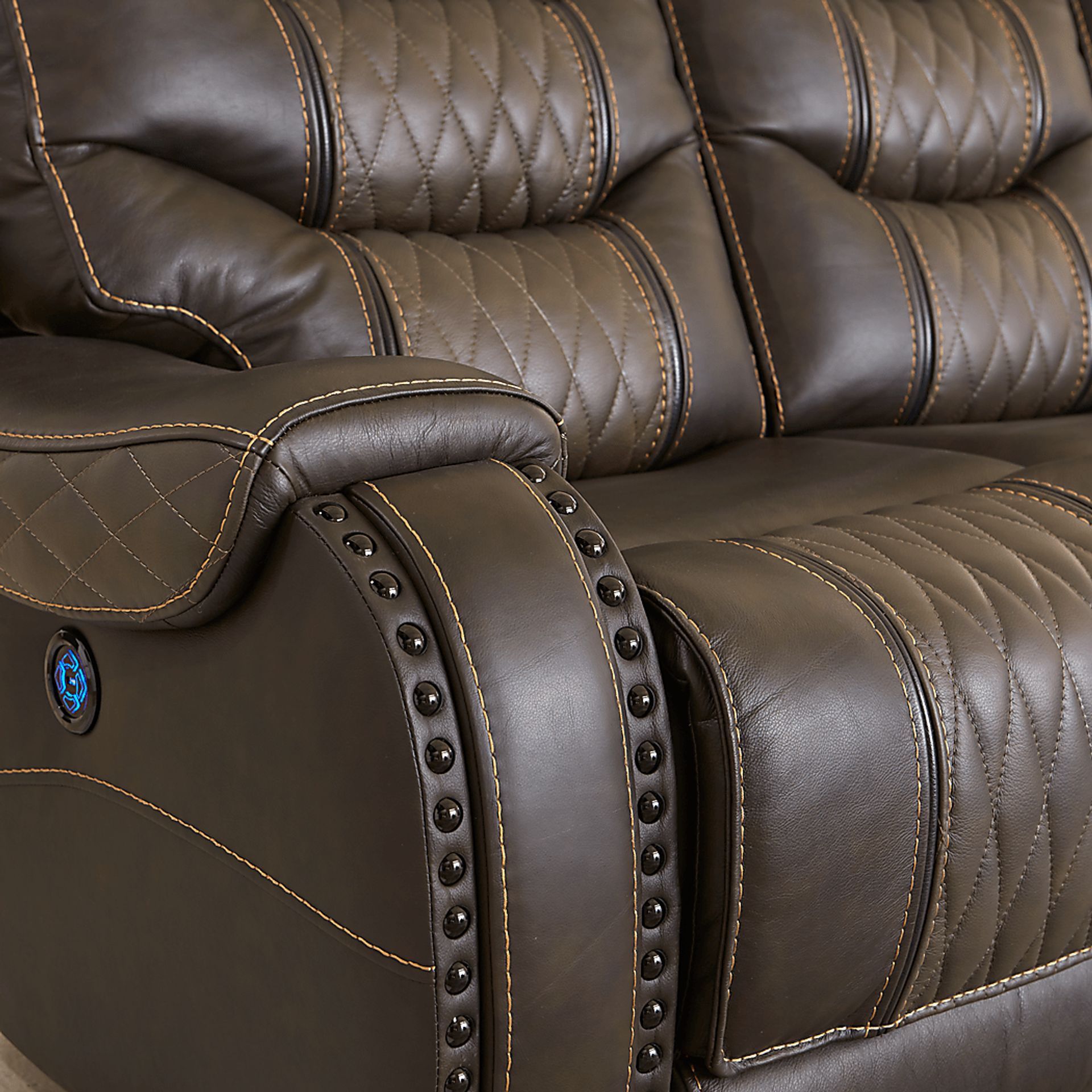 Eric Church Highway To Home Headliner Brown Leather Reclining Sofa - Image 6