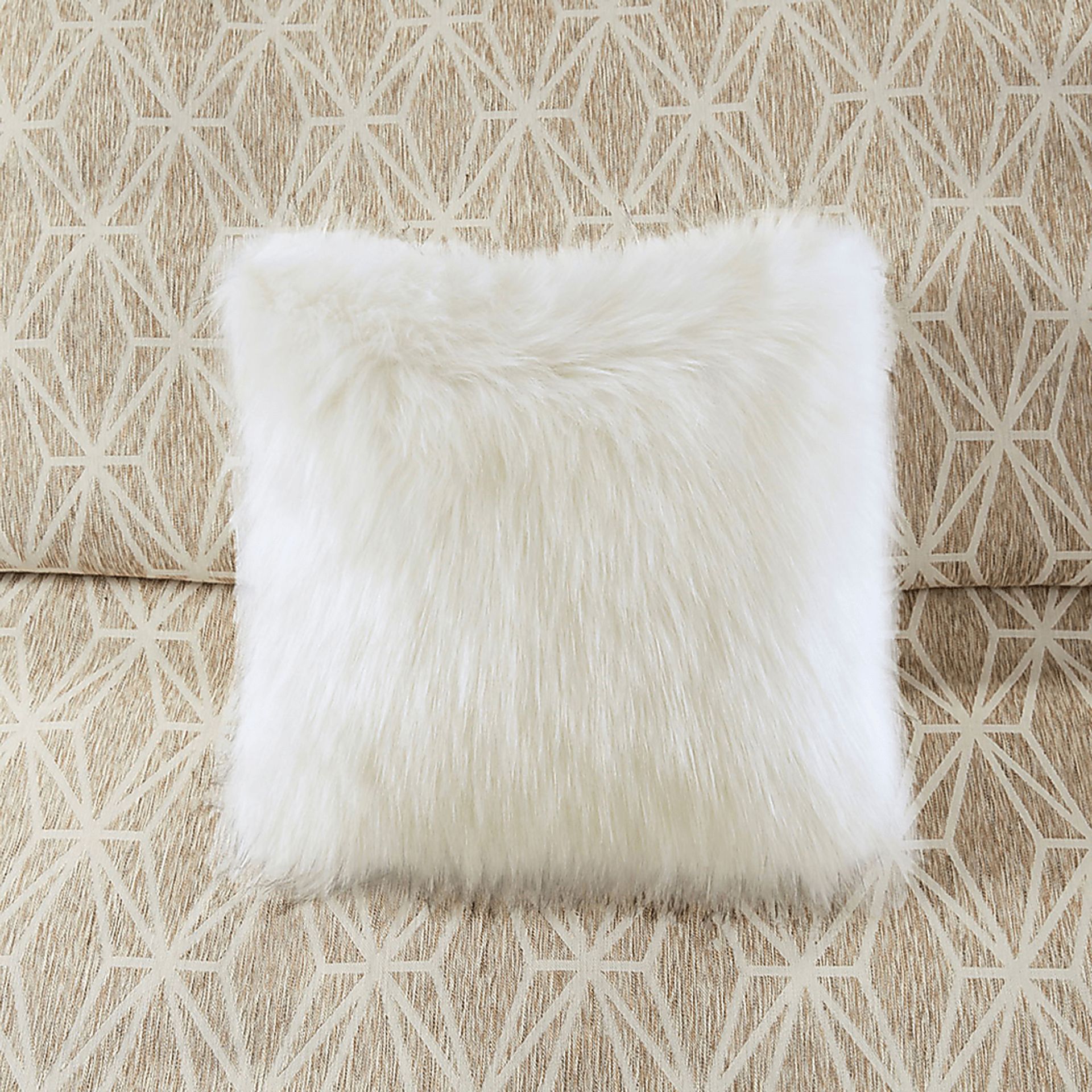 Erixa Beige Queen Comforter Set - Image 15