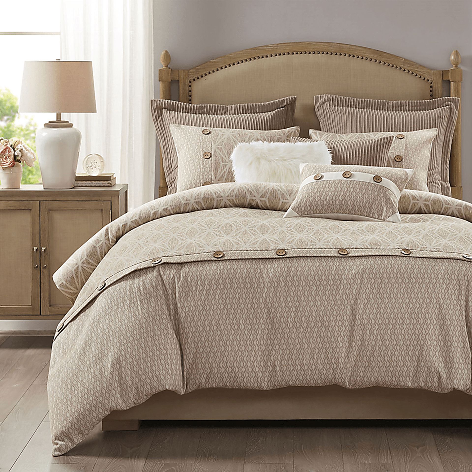 Erixa Beige Queen Comforter Set - Image 2
