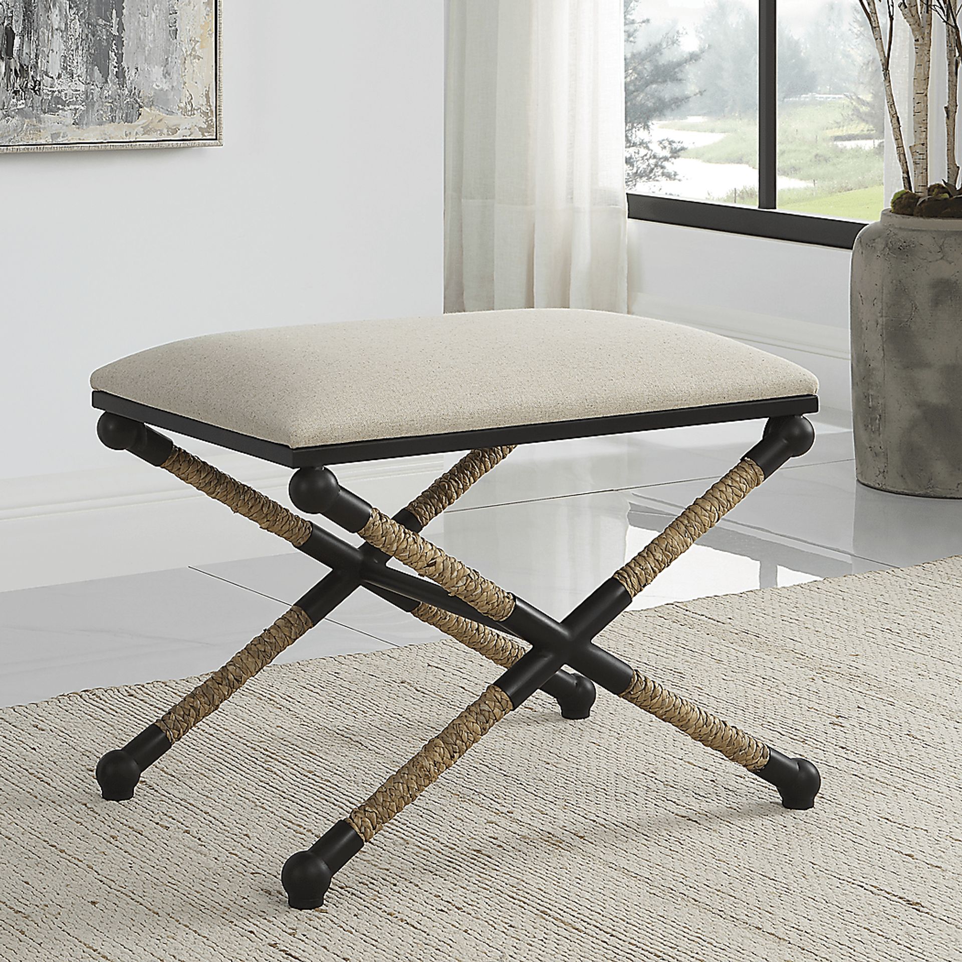 Erixa Black Bench - Image 2