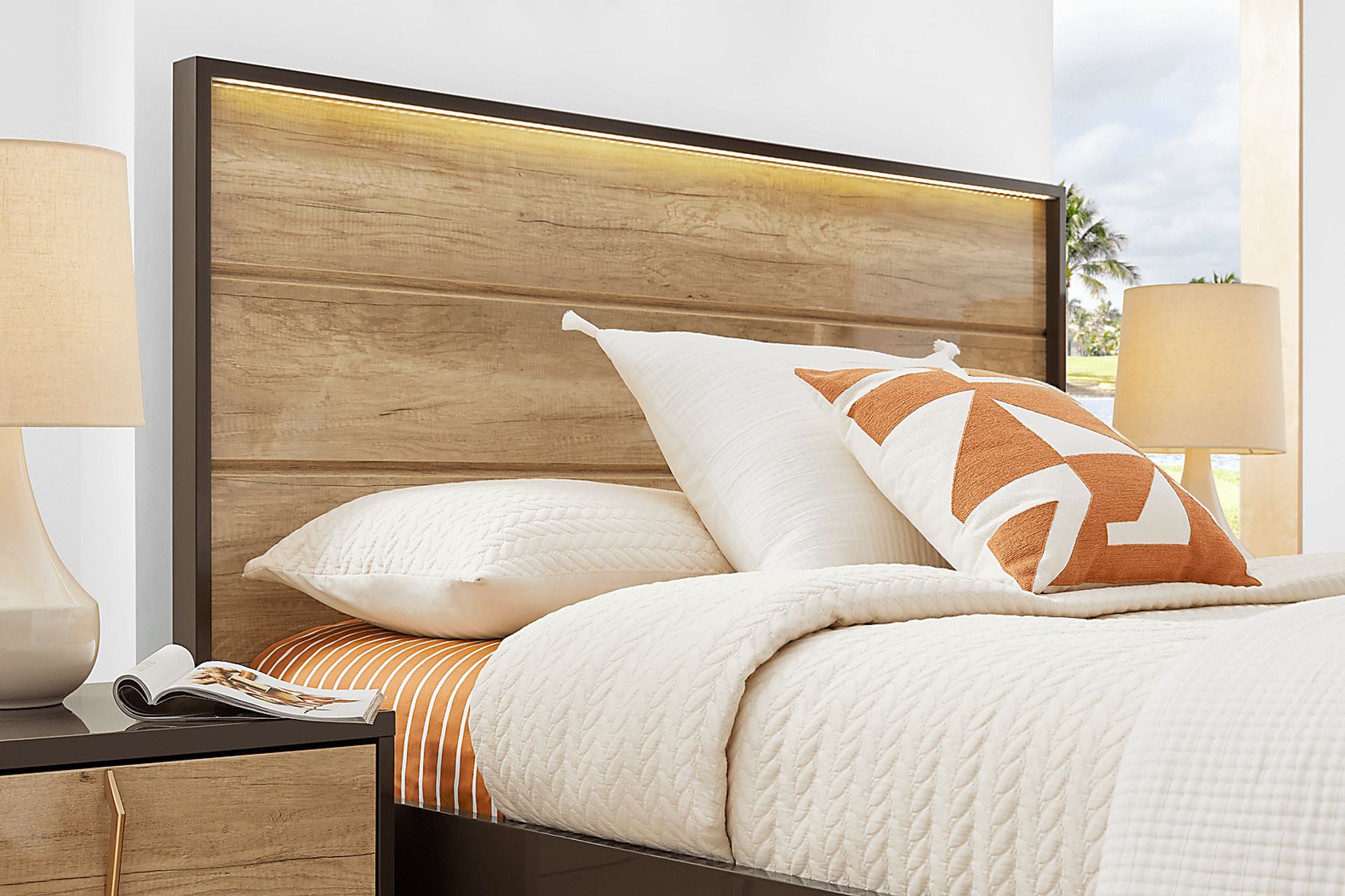 Esmedira Brown 3 Pc King Panel Bed - Image 3