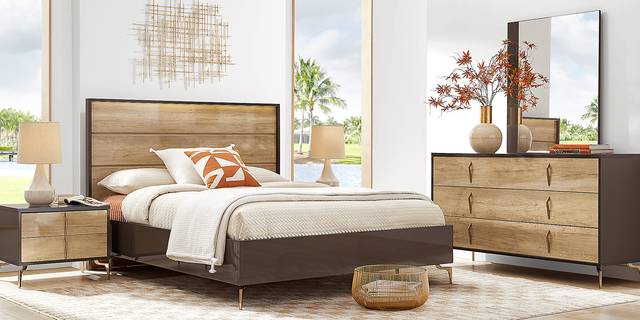 Esmedira Brown 3 Pc King Panel Bed - Thumbnail - Image 2