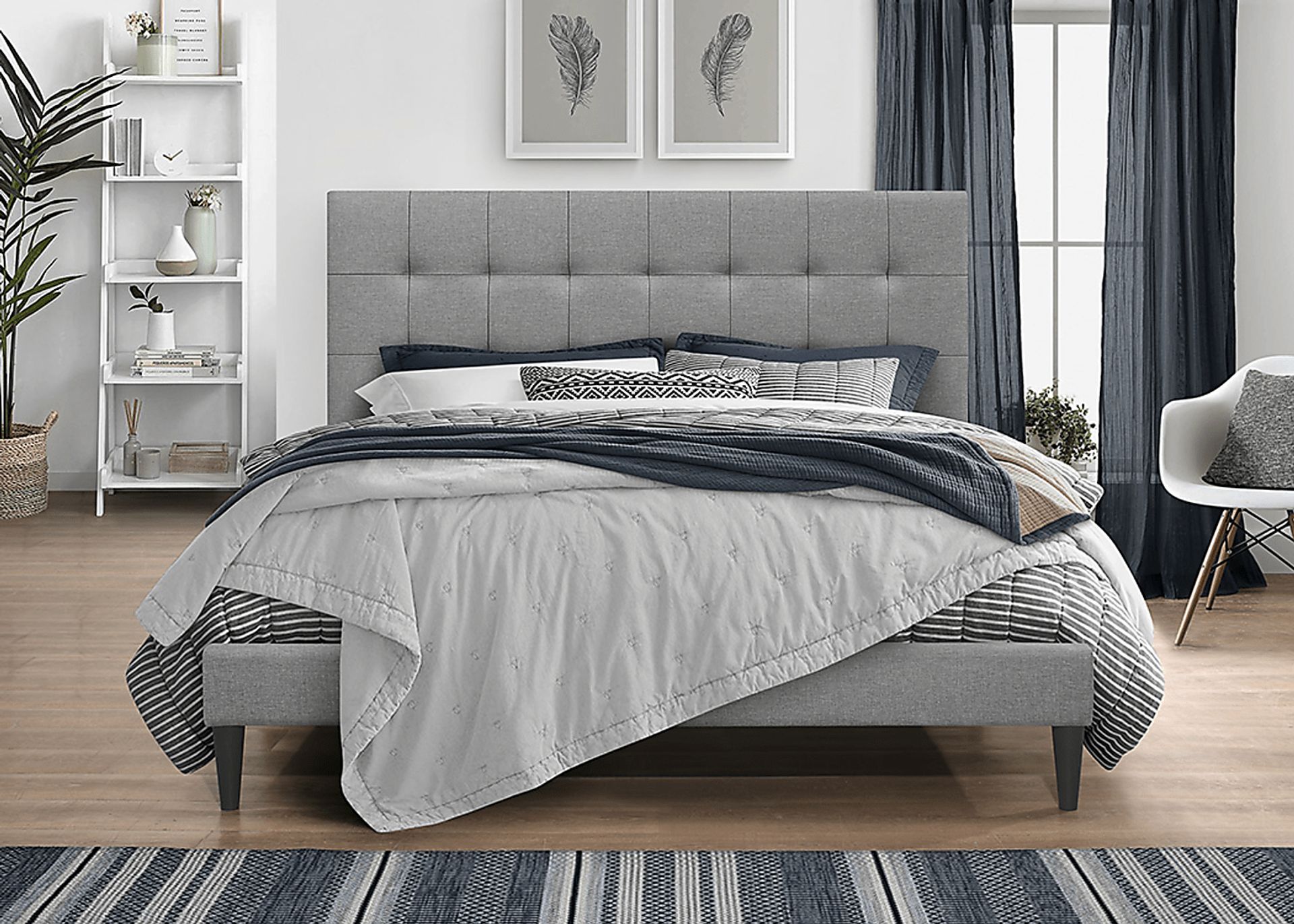 Estaugh Gray Queen Bed - Image 4