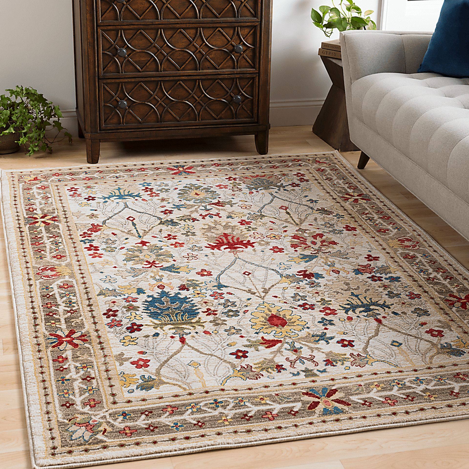 Estelann Cream 2'7 x 4'11 Runner Rug - Image 2
