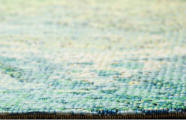 Eucapas Green 4'10 x 7'6 Indoor/Outdoor Rug - Thumbnail - Image 4
