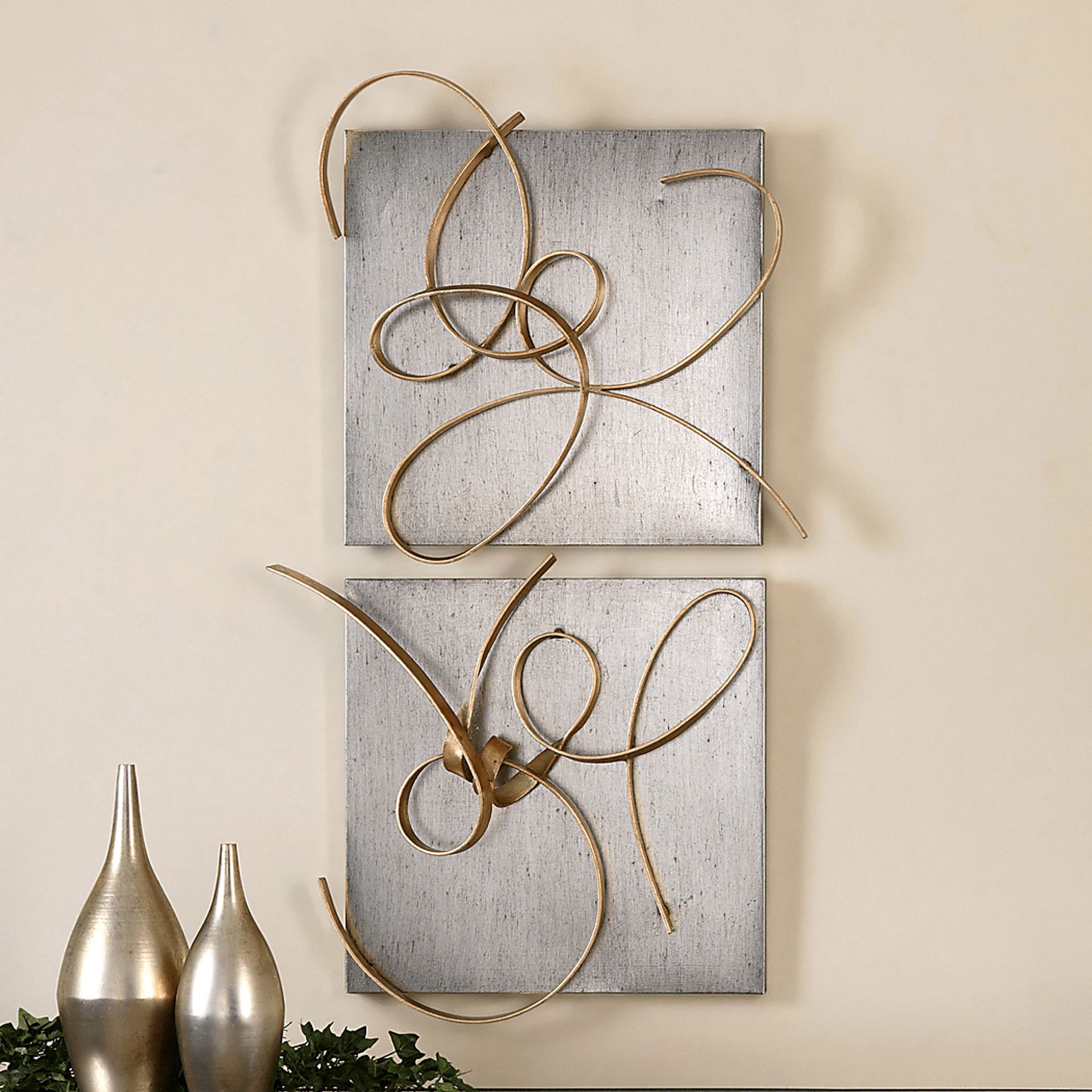 Eveliza Gold Set of 2 Wall Decor - Image 2