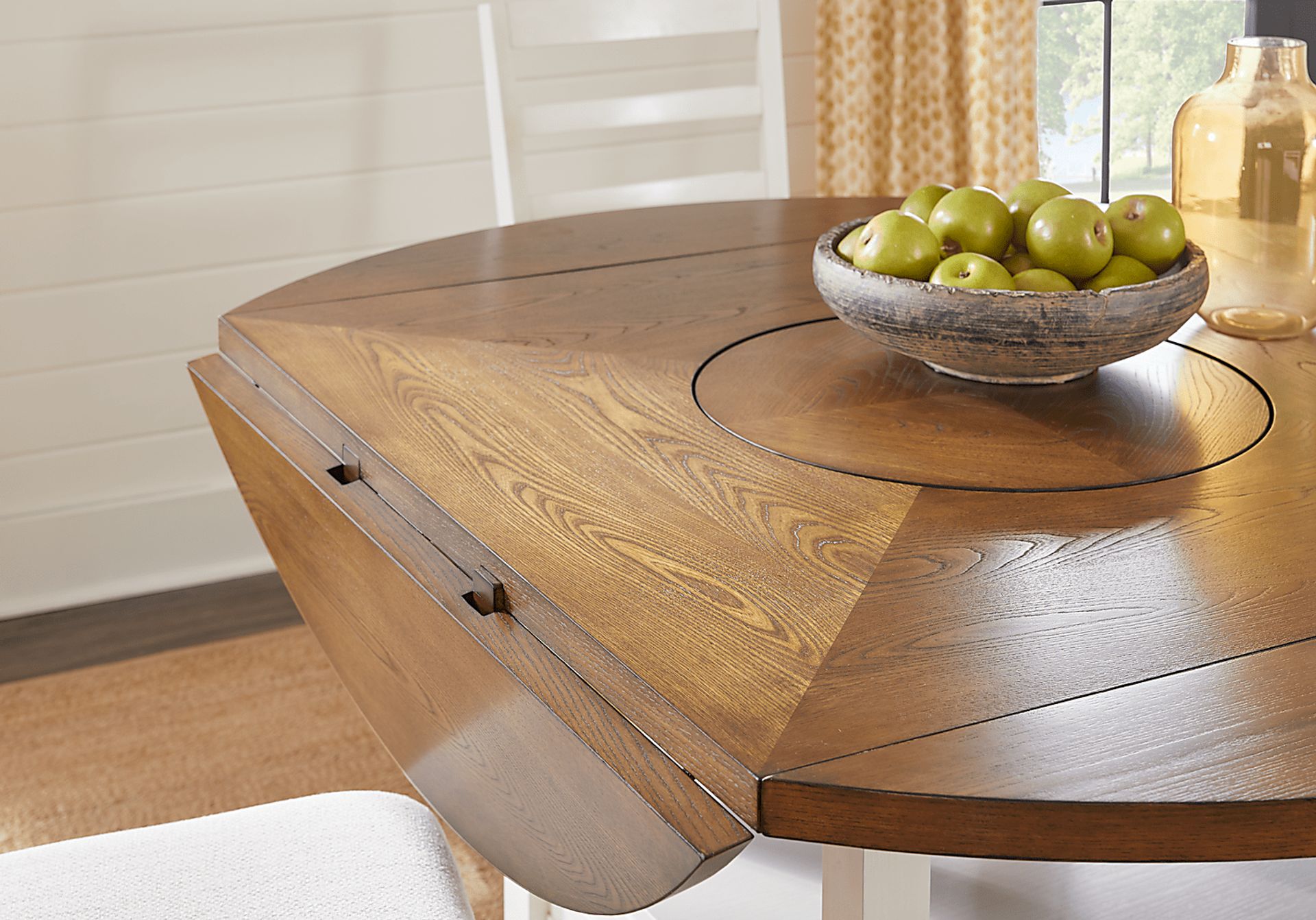 Everdeen Cottage White Dining Table - Image 5