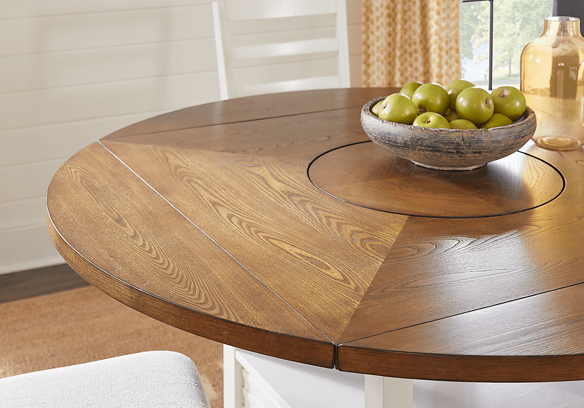 Everdeen Cottage White 5 Pc Dining Room - Image 4