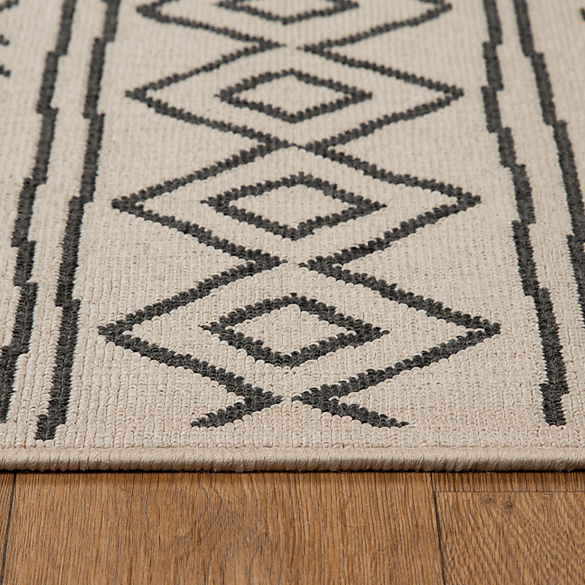 Evette Rios Jaspen Multi 5' x 7' Indoor/Outdoor Rug - Image 7
