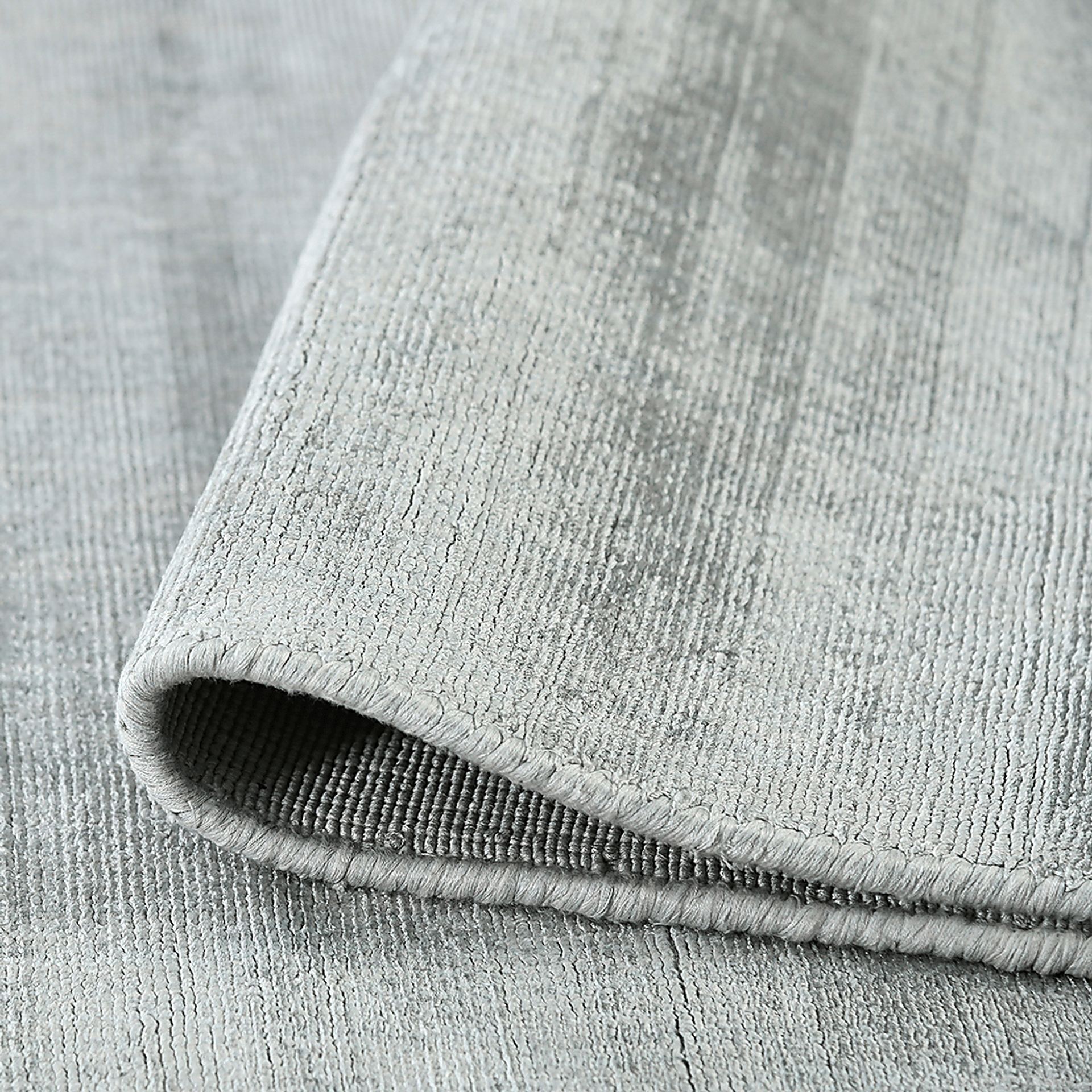 Evita Silver 4' X 6' Rug - Image 3
