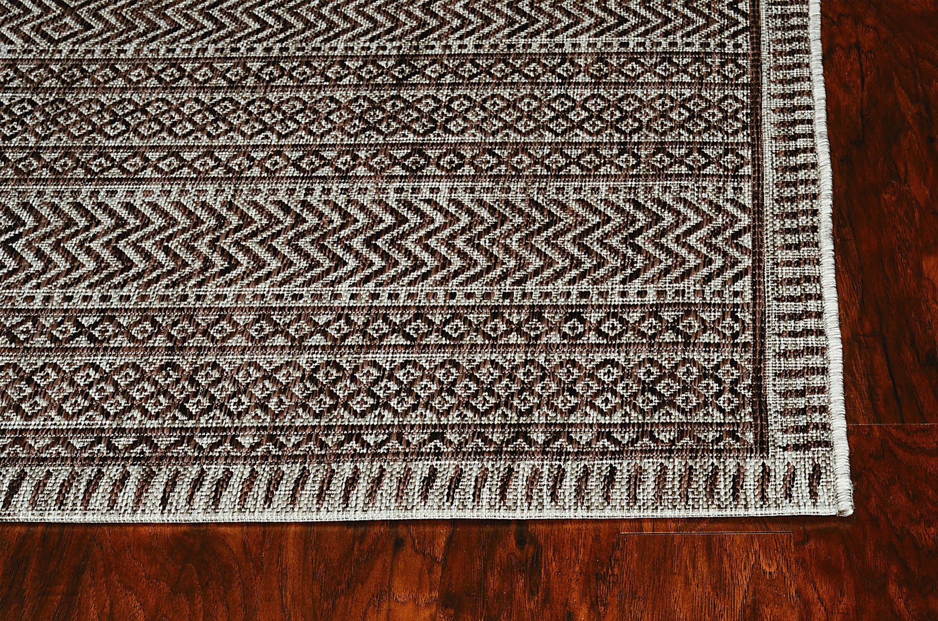 Exsomin Brown 7'10 x 10'10 Indoor/Outdoor Rug - Image 6