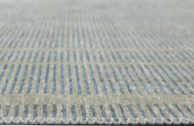 Eyla Blue 5'3 x 7' Rug - Thumbnail - Image 5